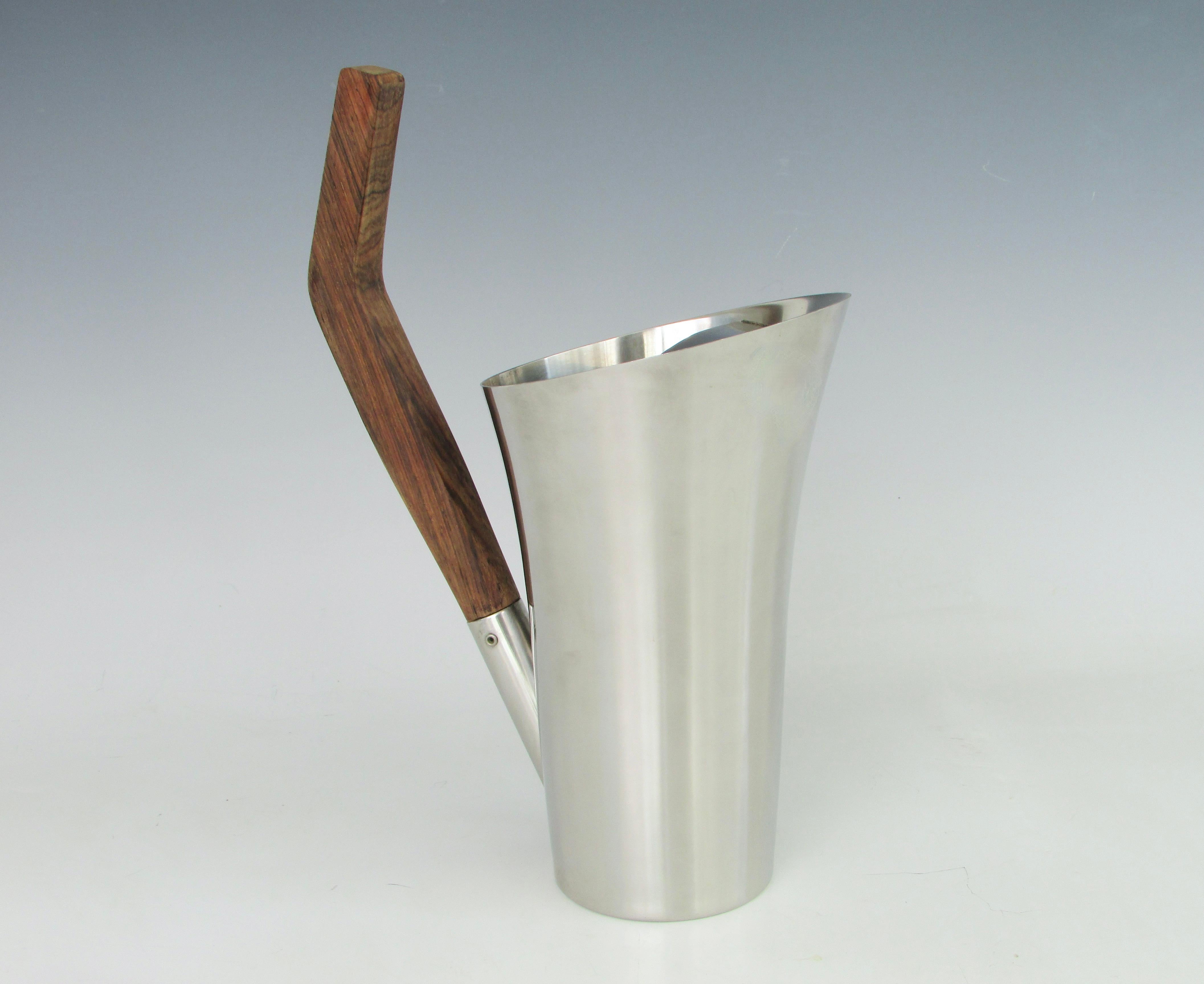 Stainless Steel with Rosewood Handle Martini Pitcher In Good Condition In Ferndale, MI