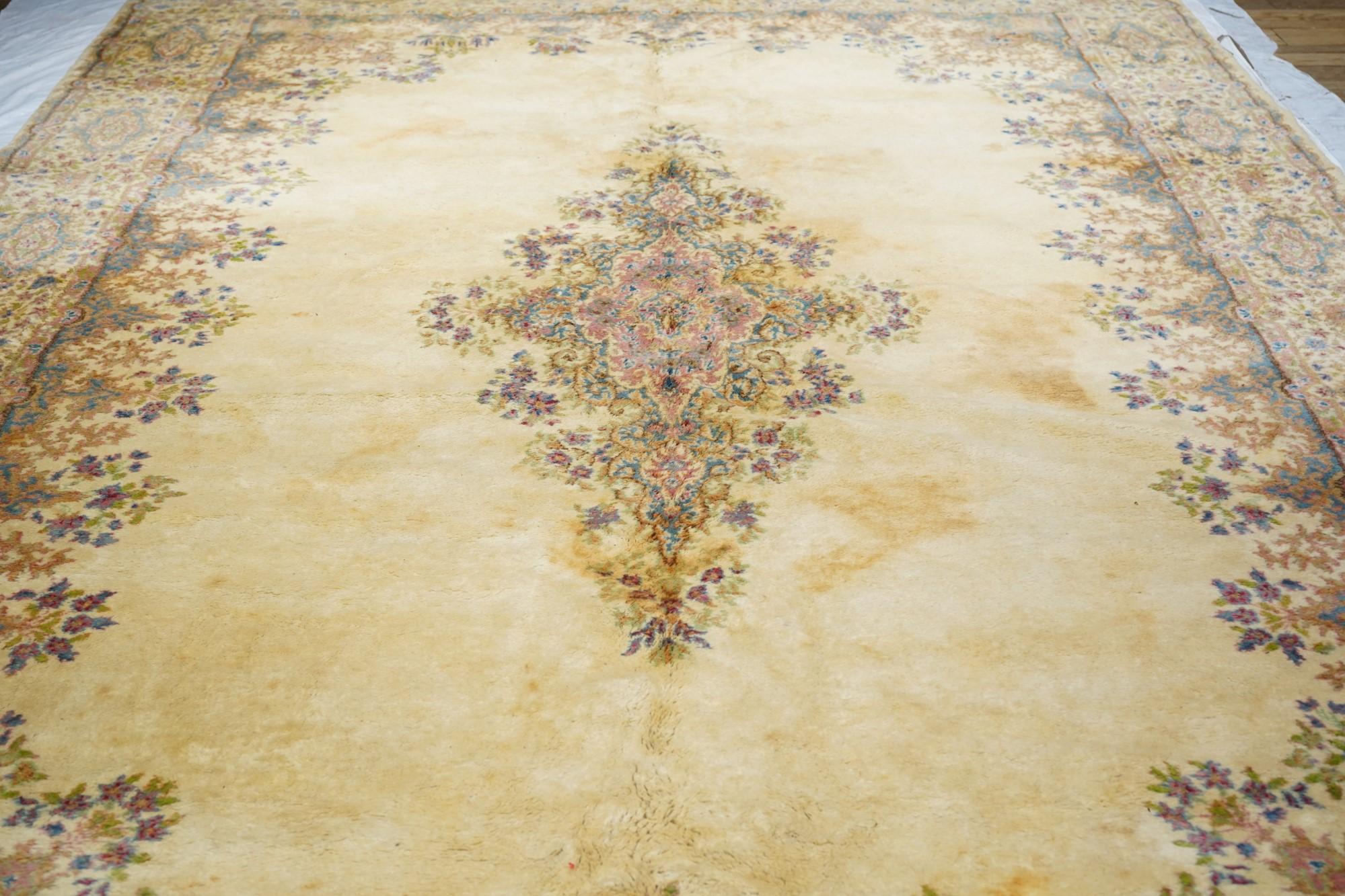 Lana Tappeto Vintage Kerman 9'11'' x 15'11'' in vendita