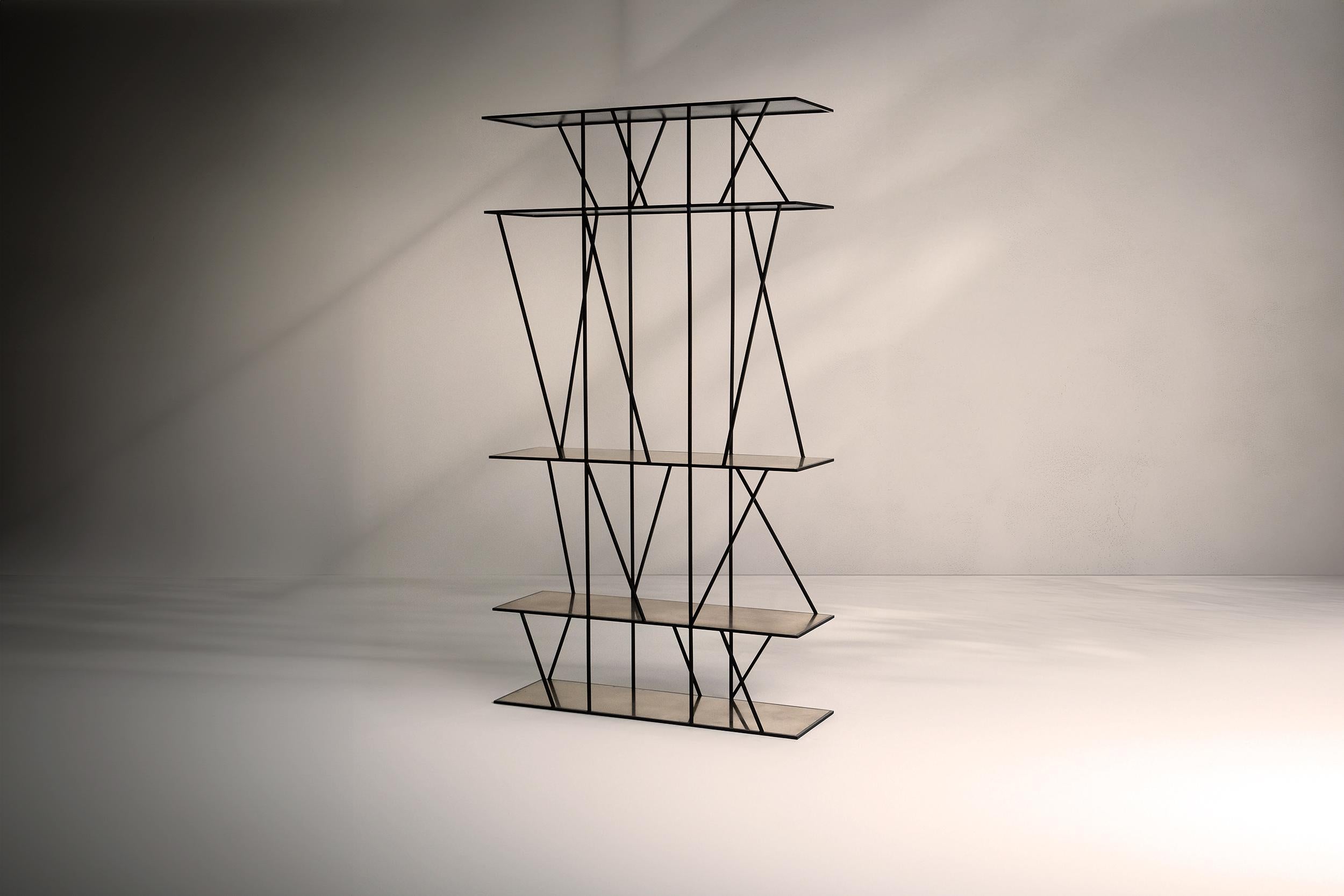 Scaffale scultoreo Staiths V2 - Acciaio annerito - Made in Britain In condizioni Nuovo in vendita a Washington, GB