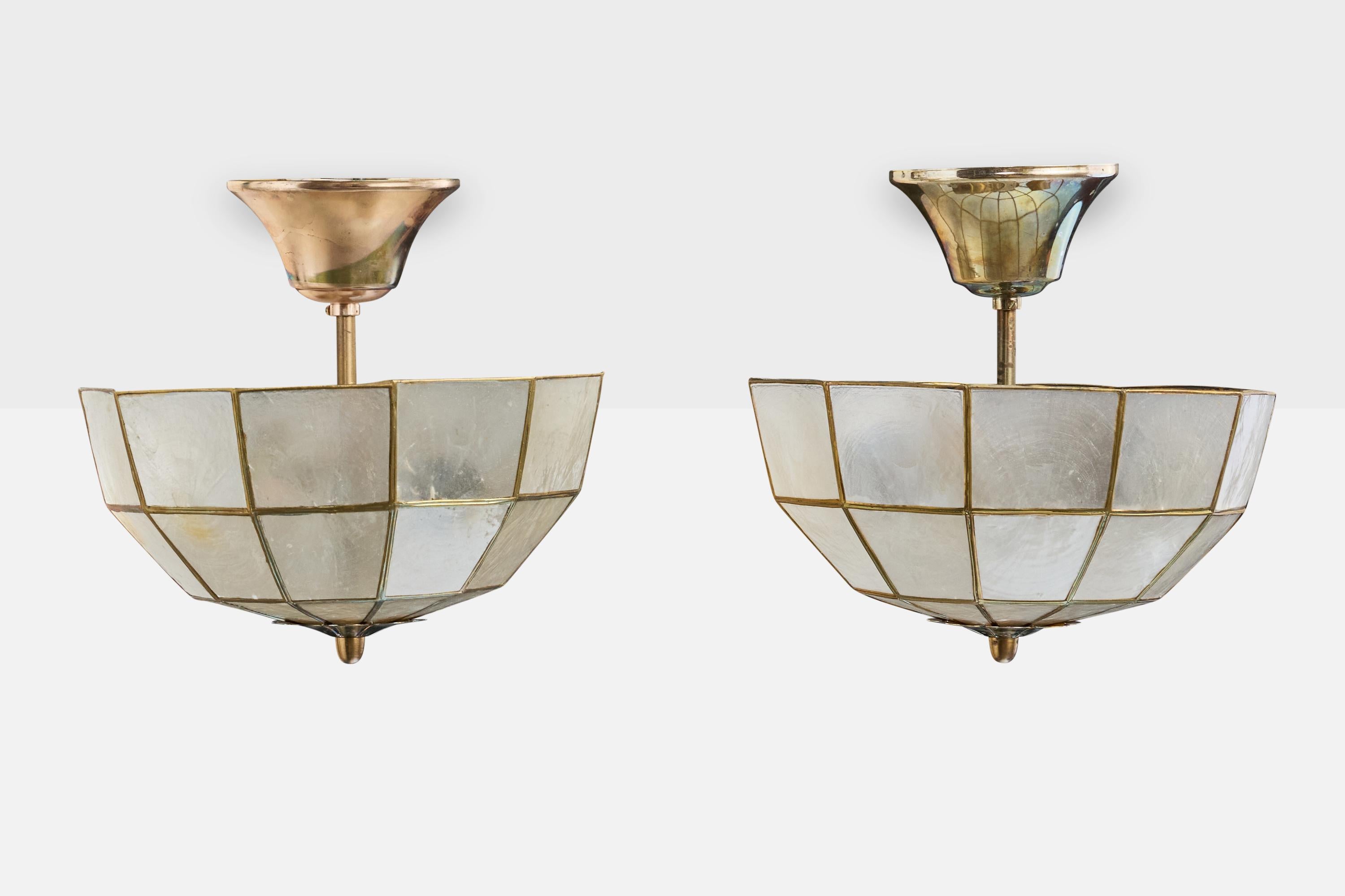 Mid-Century Modern Ståks Armatur, lampes à suspension, laiton, acrylique, Suède, années 1970 en vente