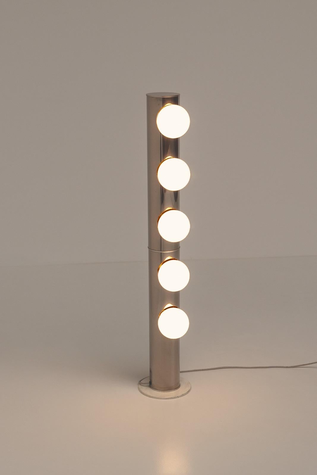 Mid-Century Modern Stalagmite P436 Floor Lamp by Pat Hoffman for Luci Illumanzione d’Interni, 1960s For Sale