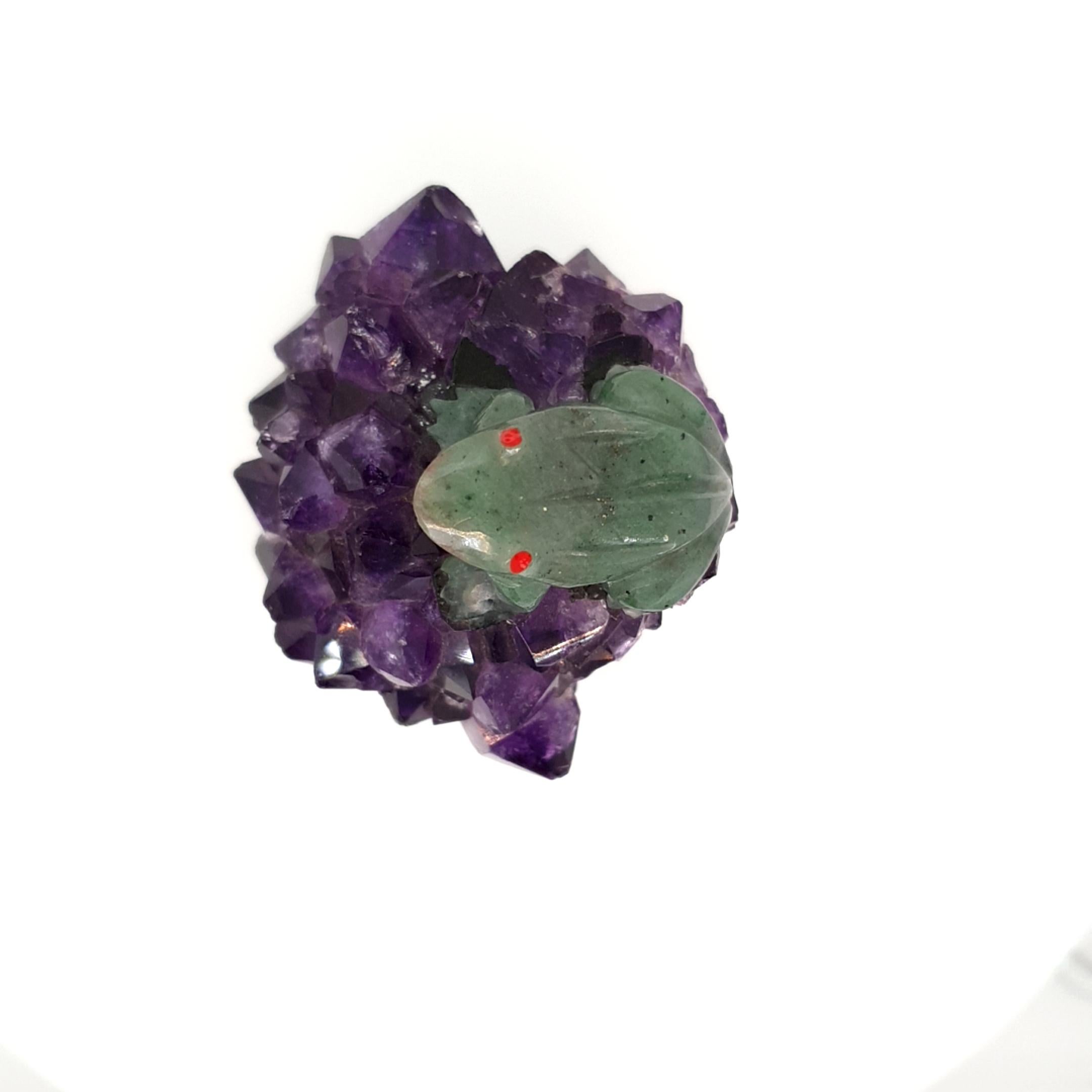 Arts and Crafts Stalagtite Amethyst with Nephrite Frog, Mineral Specimen Crystal For Sale