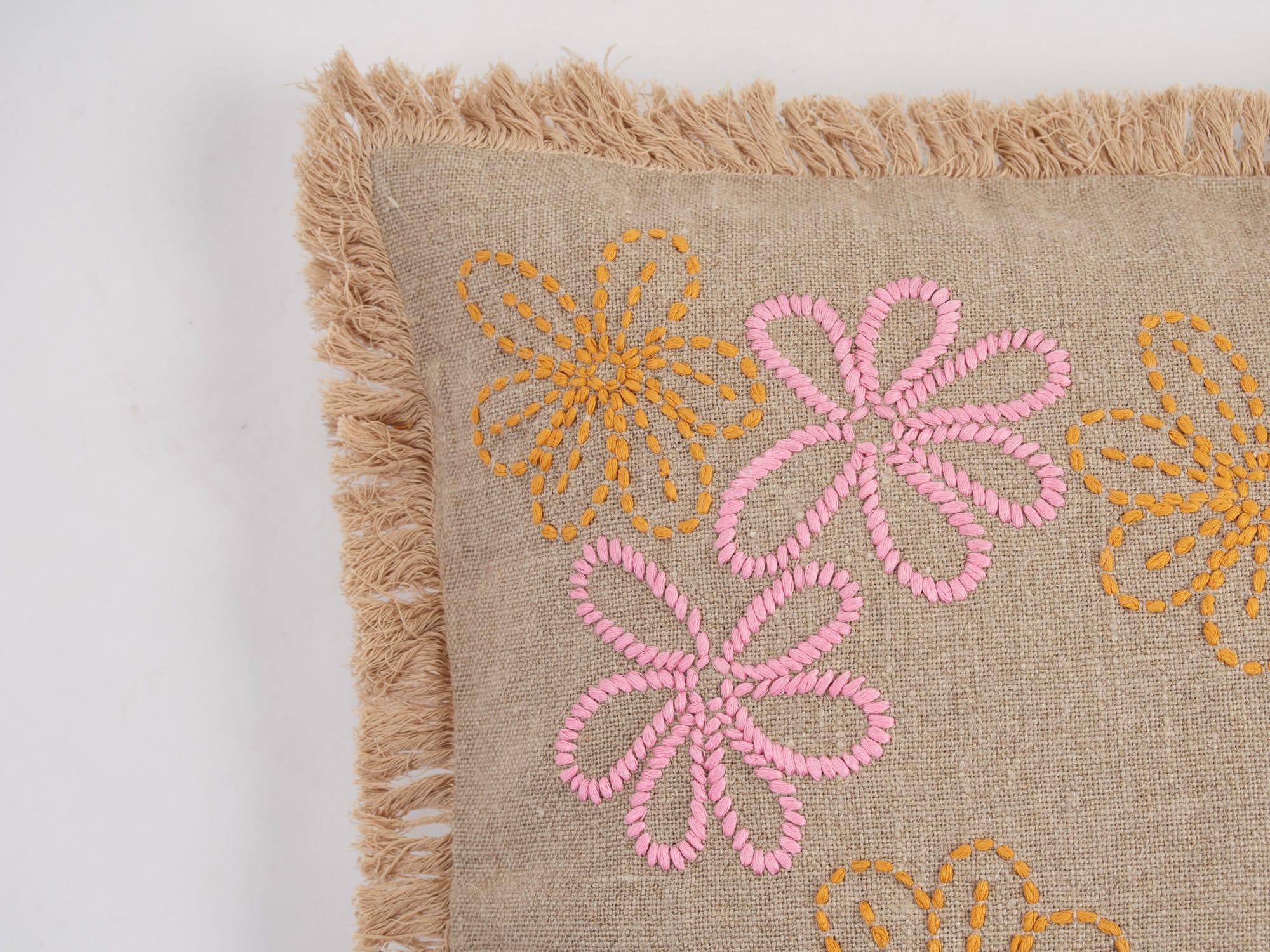 The pink and orange flowers are entirely embroidered by hand on high quality natural linen. A cushion like this, can transform instantly a space.
Standard size 50 x 50 cm. Customisable in other sizes and/or colour combinations on request.

Based