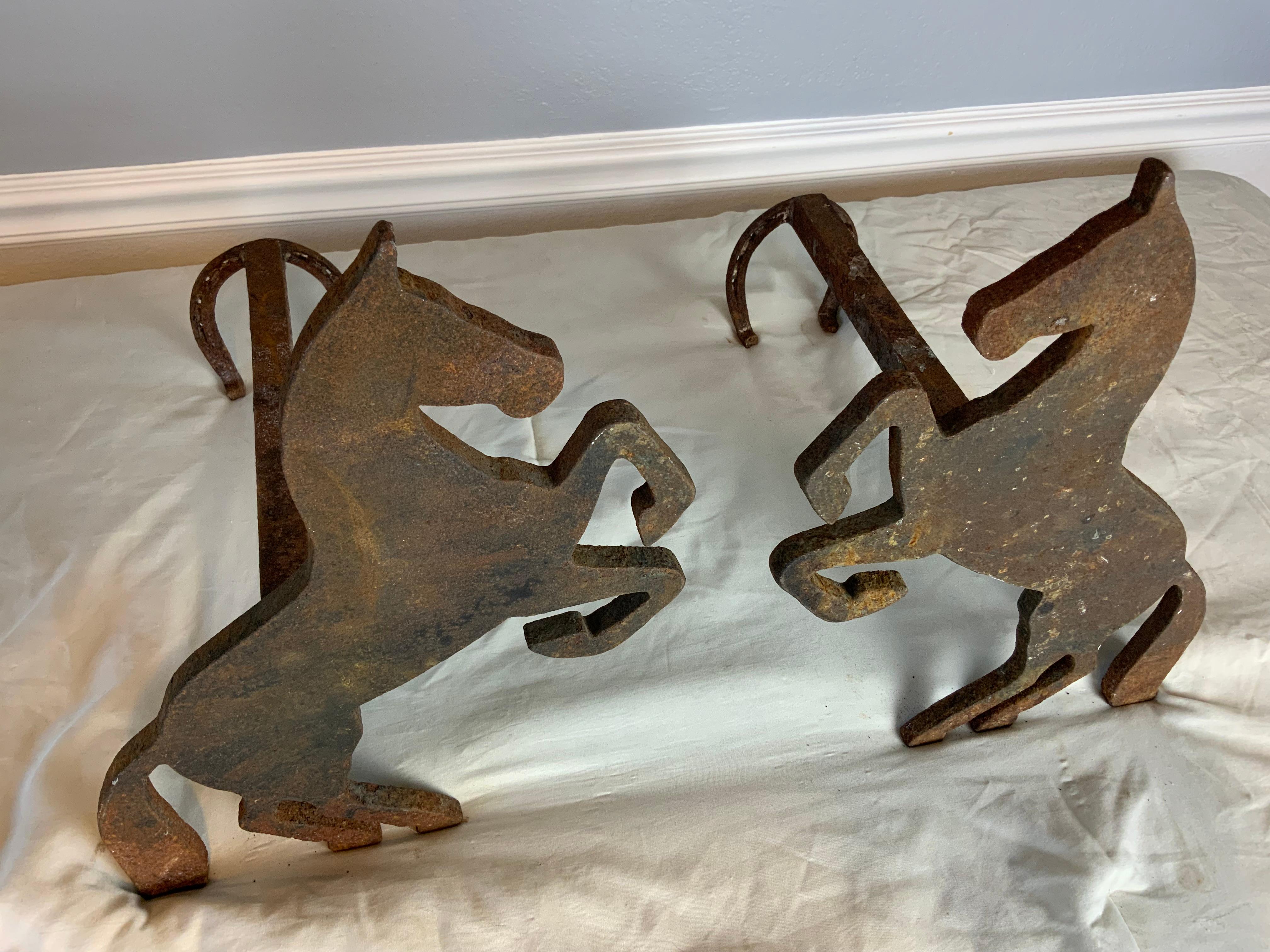 Country Fer à cheval Andirons en vente