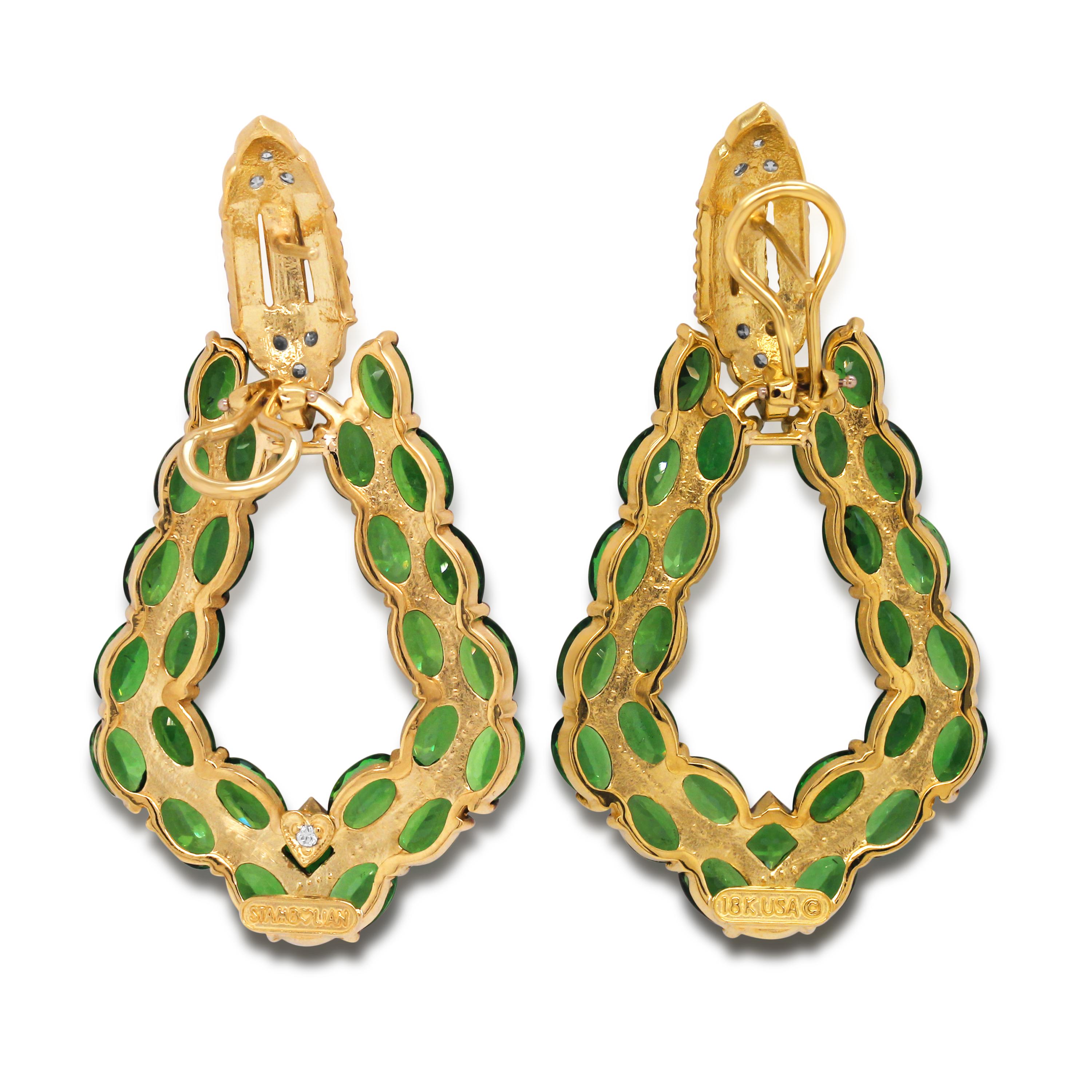 Stambolian 18 Karat Yellow Gold Diamond Tsavorite Drop Dangle Earrings

NO RESERVE PRICE 

This gorgeous pair of earrings feature oval cut Tsavorites with one princess cut Tsavorite each. Top is solid 18k yellow gold and diamonds.

24.70 carat