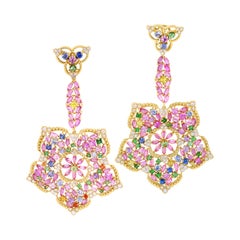 Stambolian Boucles d'oreilles en goutte à motif floral en or 18 carats avec diamants et saphirs multicolores