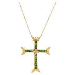 Collier croix en or jaune 18K à diamants et princesses Tsavorite
