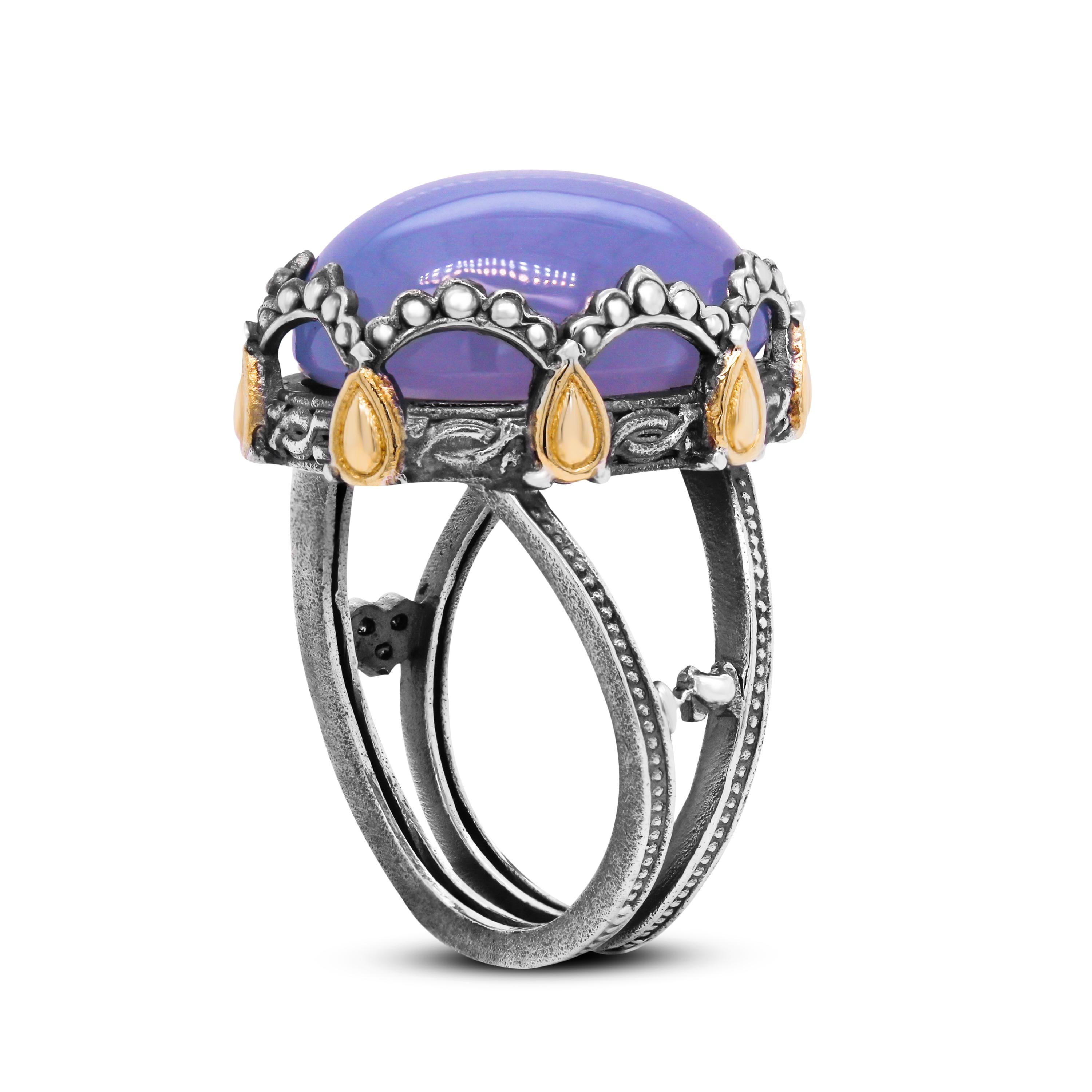 Cocktailring mit doppeltem Band, Stambolian, gealtertes Silber, 18 Karat Gold, Chalcedon, ovaler Kuppel (Ovalschliff)