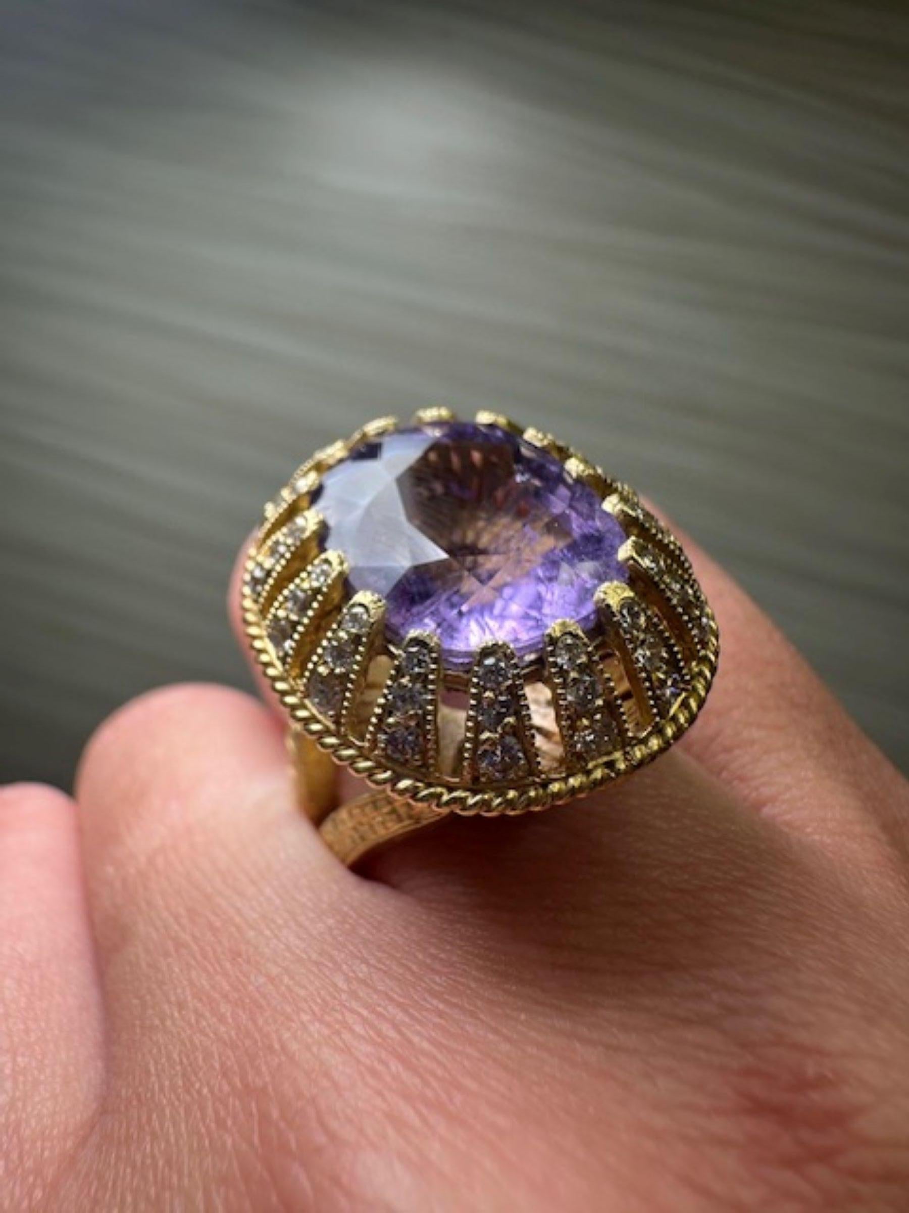 Stambolian Rare Elegance - Anello con tormalina viola da 11,80 carati e diamanti da 1,02 carati in vendita 4