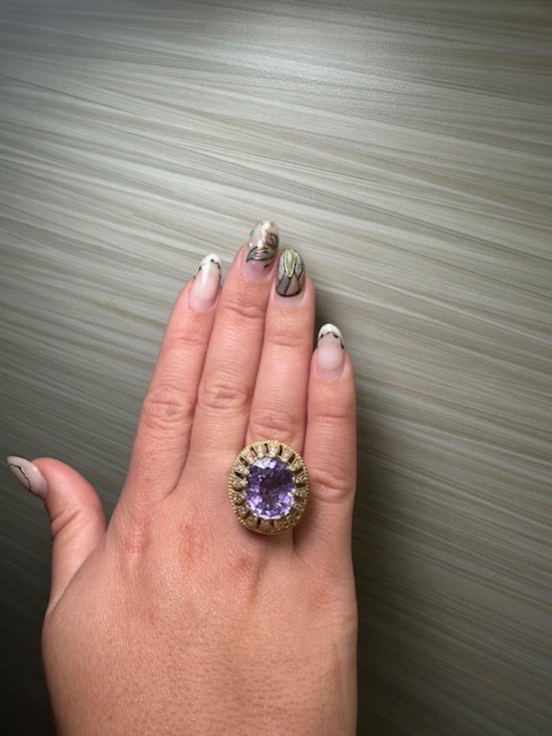 Stambolian Rare Elegance - Anello con tormalina viola da 11,80 carati e diamanti da 1,02 carati in vendita 7