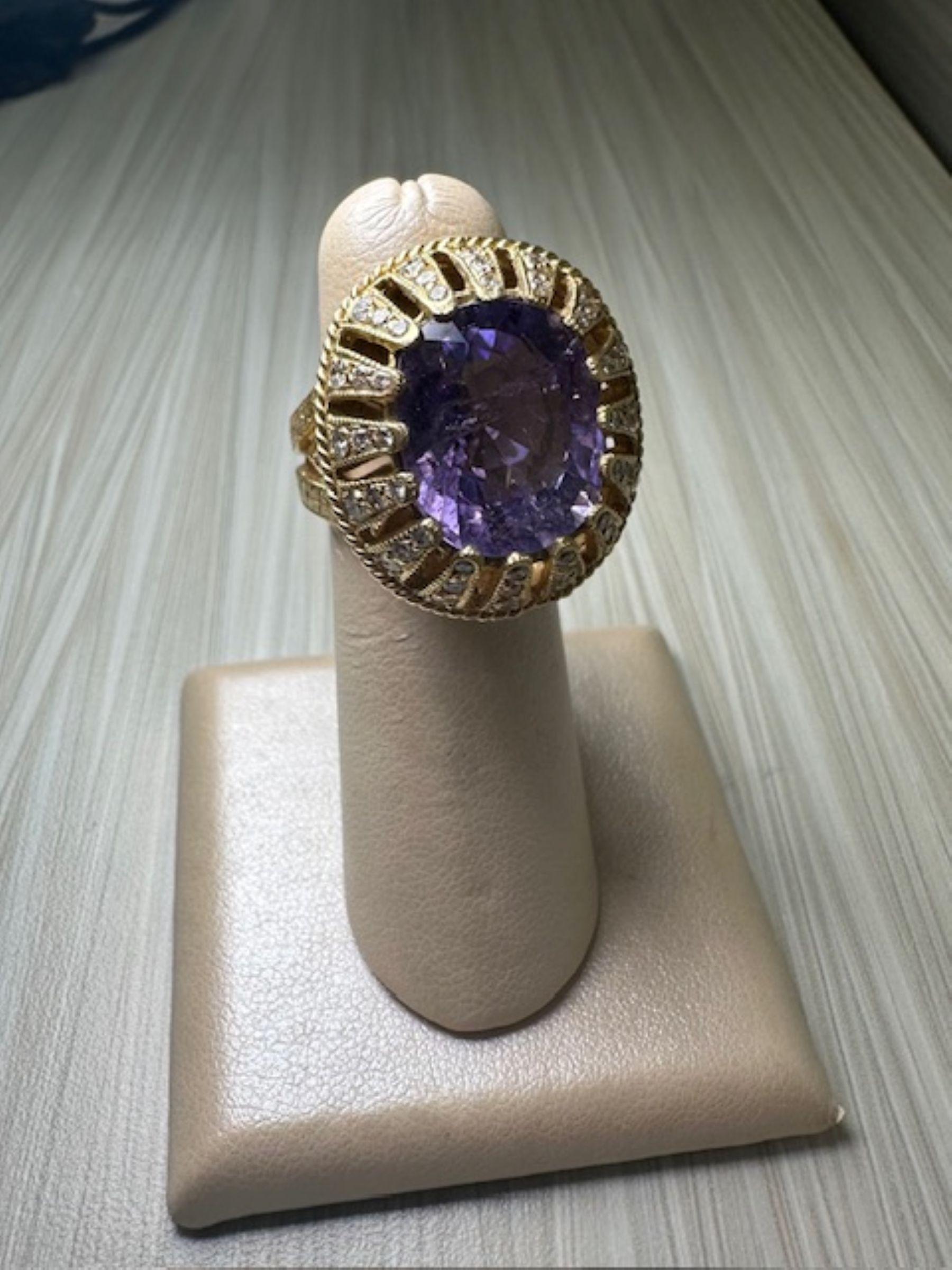 Contemporaneo Stambolian Rare Elegance - Anello con tormalina viola da 11,80 carati e diamanti da 1,02 carati in vendita