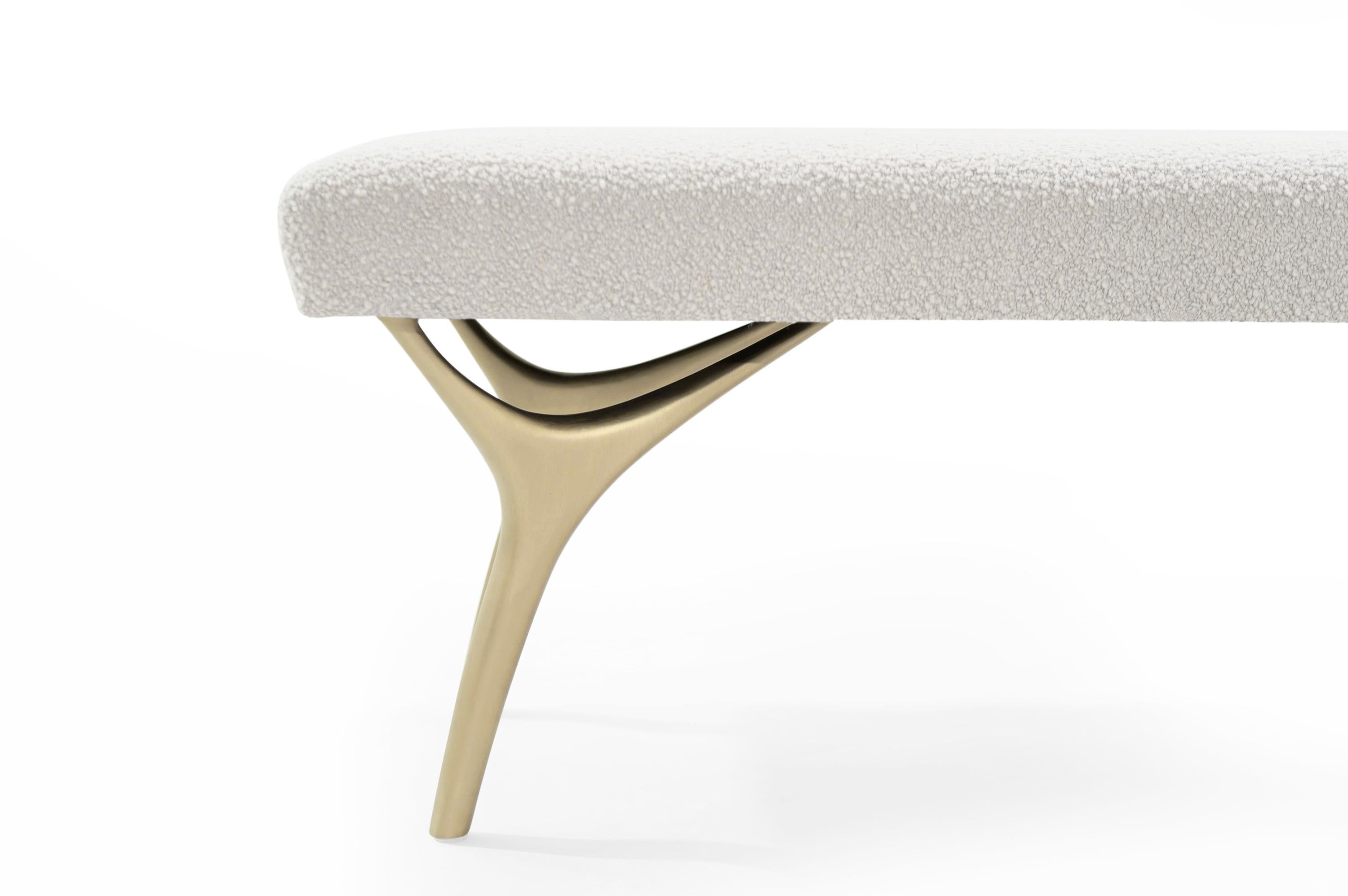 Banc Crescent Series 48 en laiton brossé de Stamford Modern en vente 2