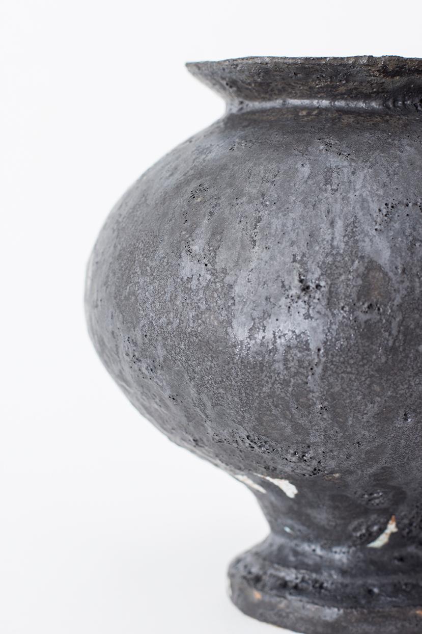 Spanish Stamnos Antracita Stoneware Vase by Raquel Vidal and Pedro Paz