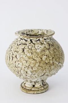 Stamnos Limonita by Raquel Vidal and Pedro Paz