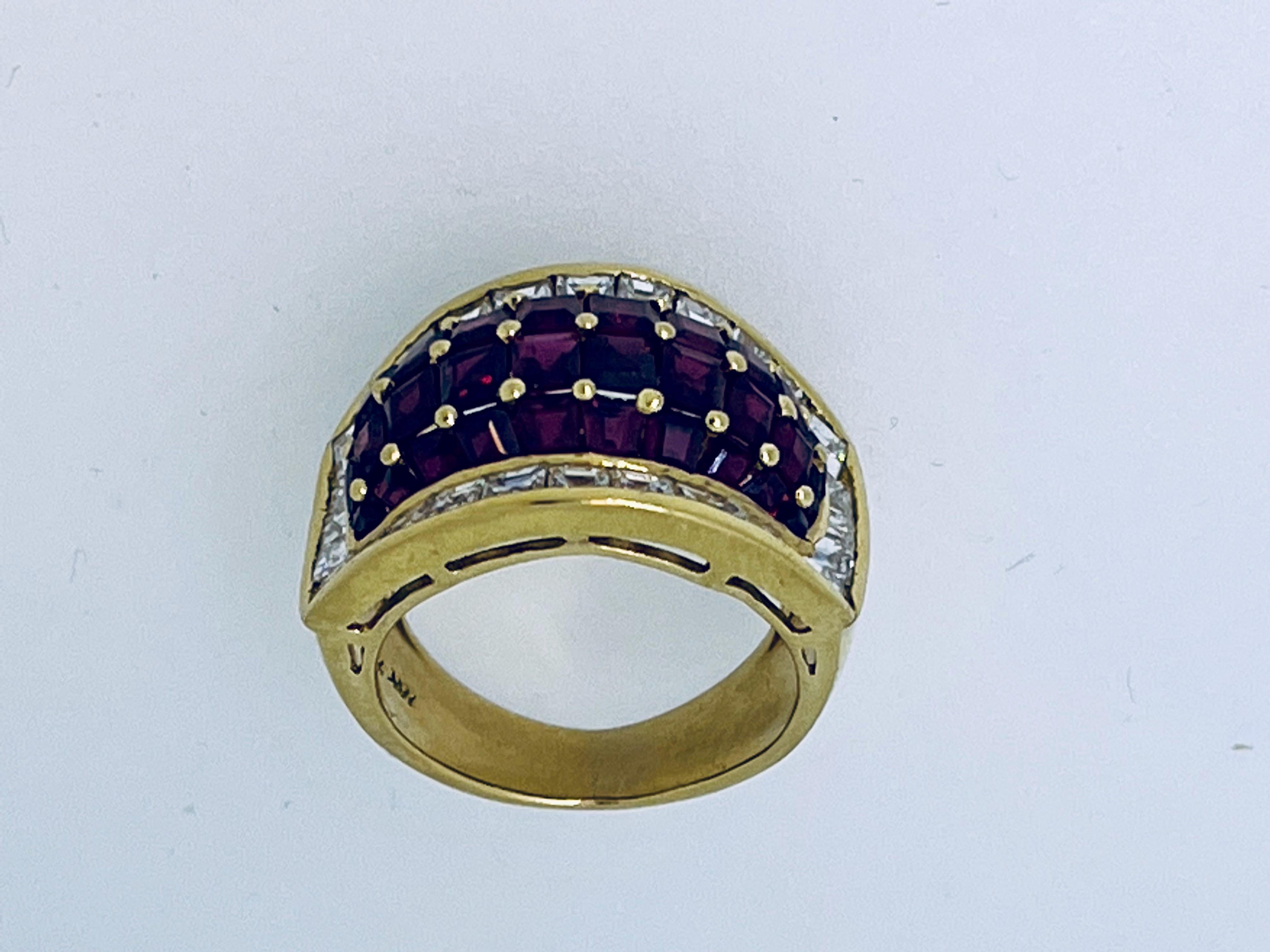 Stamped 18ct Gold, 1.40ct Diamonds and 5ct Ruby Italian Vintage Ring For Sale 1