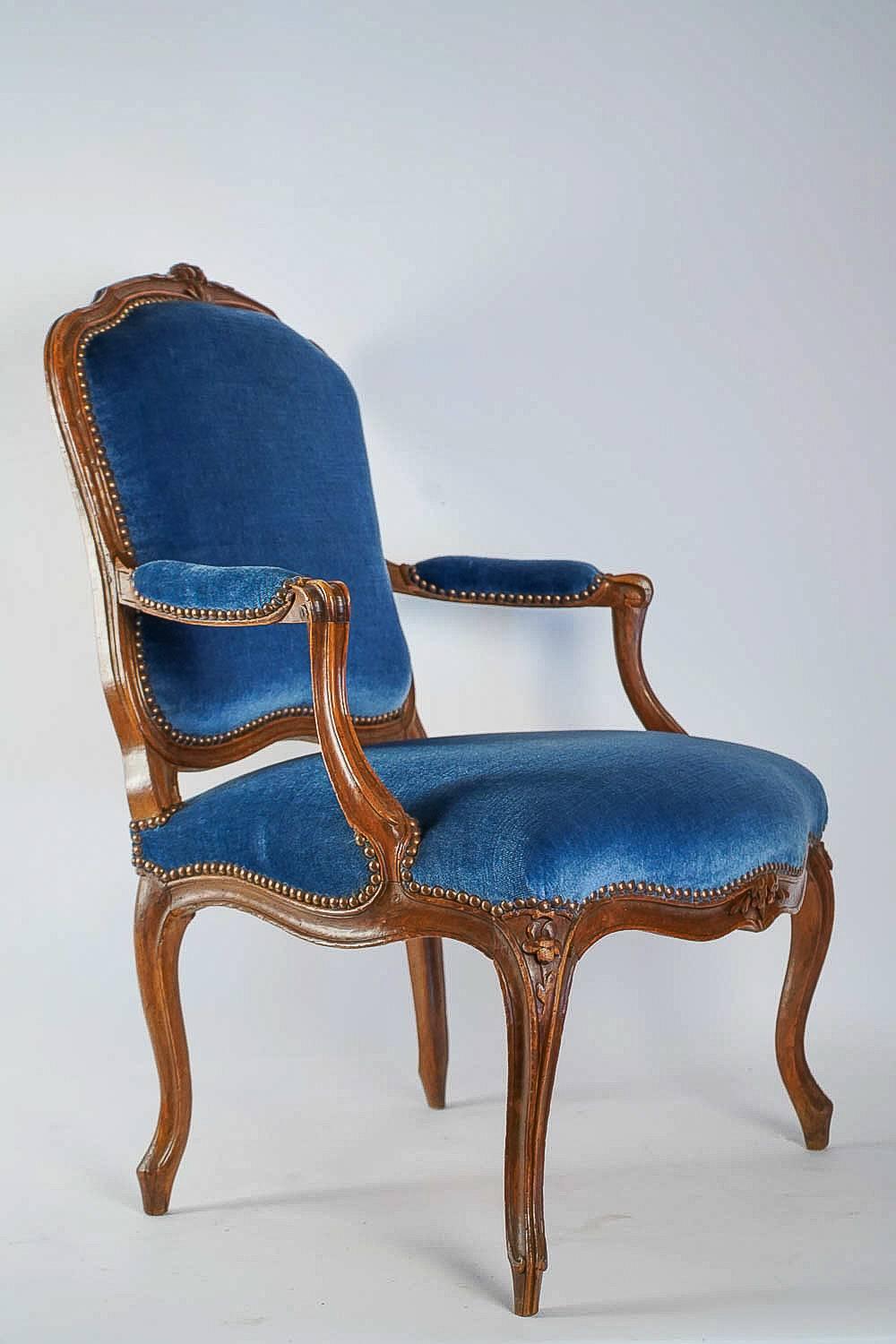 Estampillé par Louis Delanois, ensemble de six grands fauteuils d'époque Louis XV, datant d'environ 1765 5