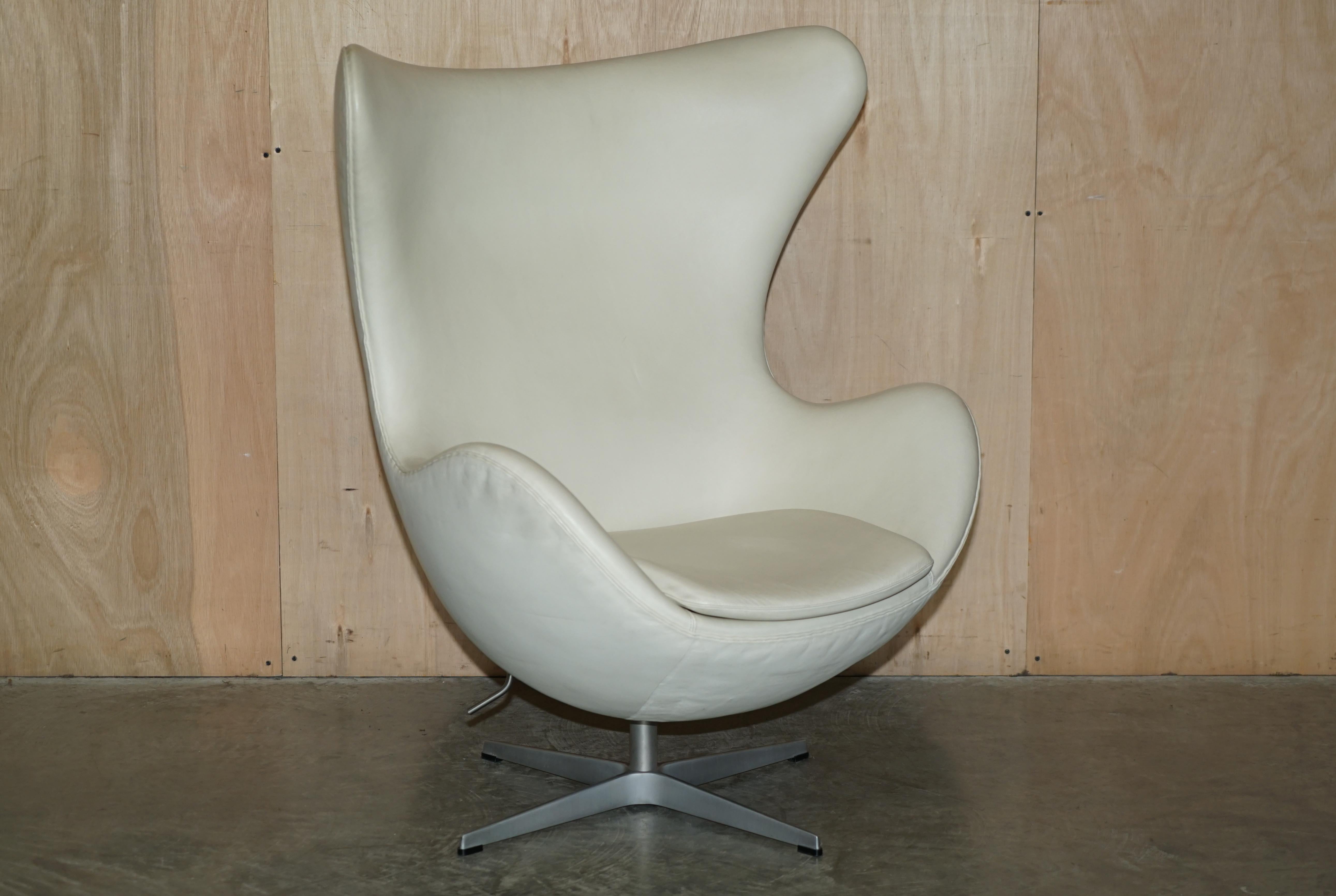 Hand-Crafted Stamped Fritz Hansen Cream Leather Egg Chair & Ottoman Footstool For Sale