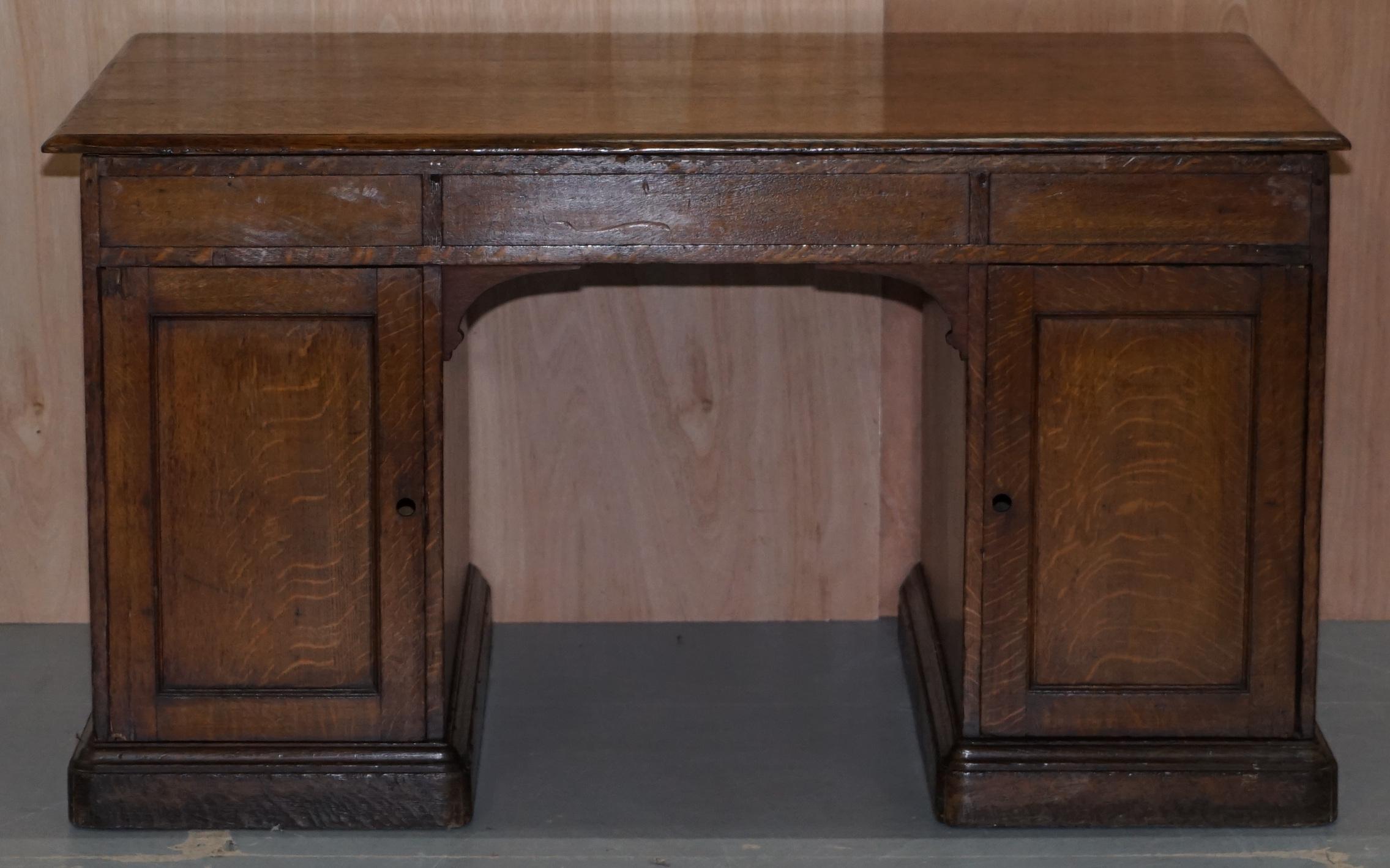 Stamped Gillows Lancaster Double Sided Twin Pedestal Partner Desk Figured Oak For Sale 3