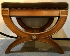 Banc Jansen X estampillé avec accents dorés Siège en velours rembourré