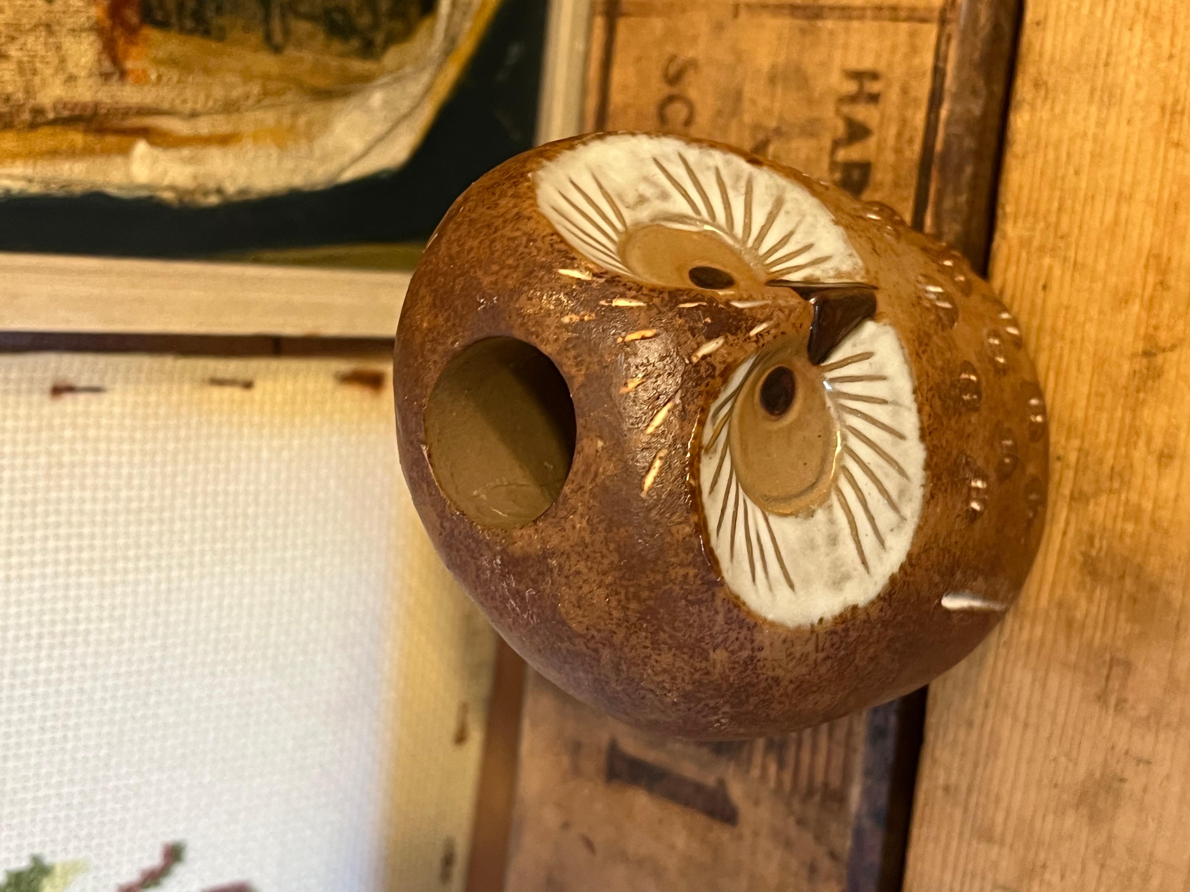 Gestempelte Vintage Mid-Century Modern Eule-Skulptur und dekorativer Kerzenhalter, Vintage (Ende des 20. Jahrhunderts)