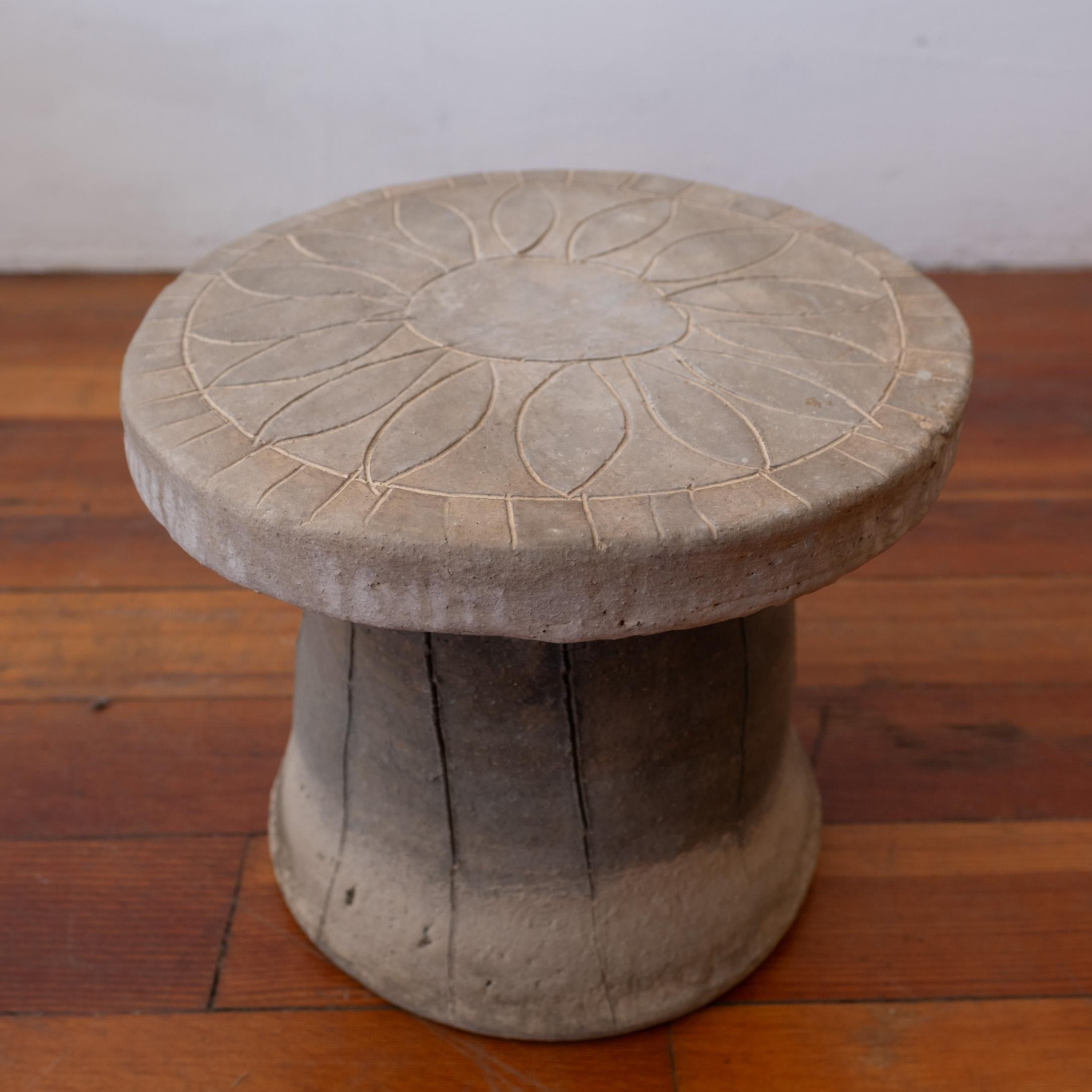 Milieu du XXe siècle Stan Bitters Tabouret ou table d'appoint en céramique 1960 en vente
