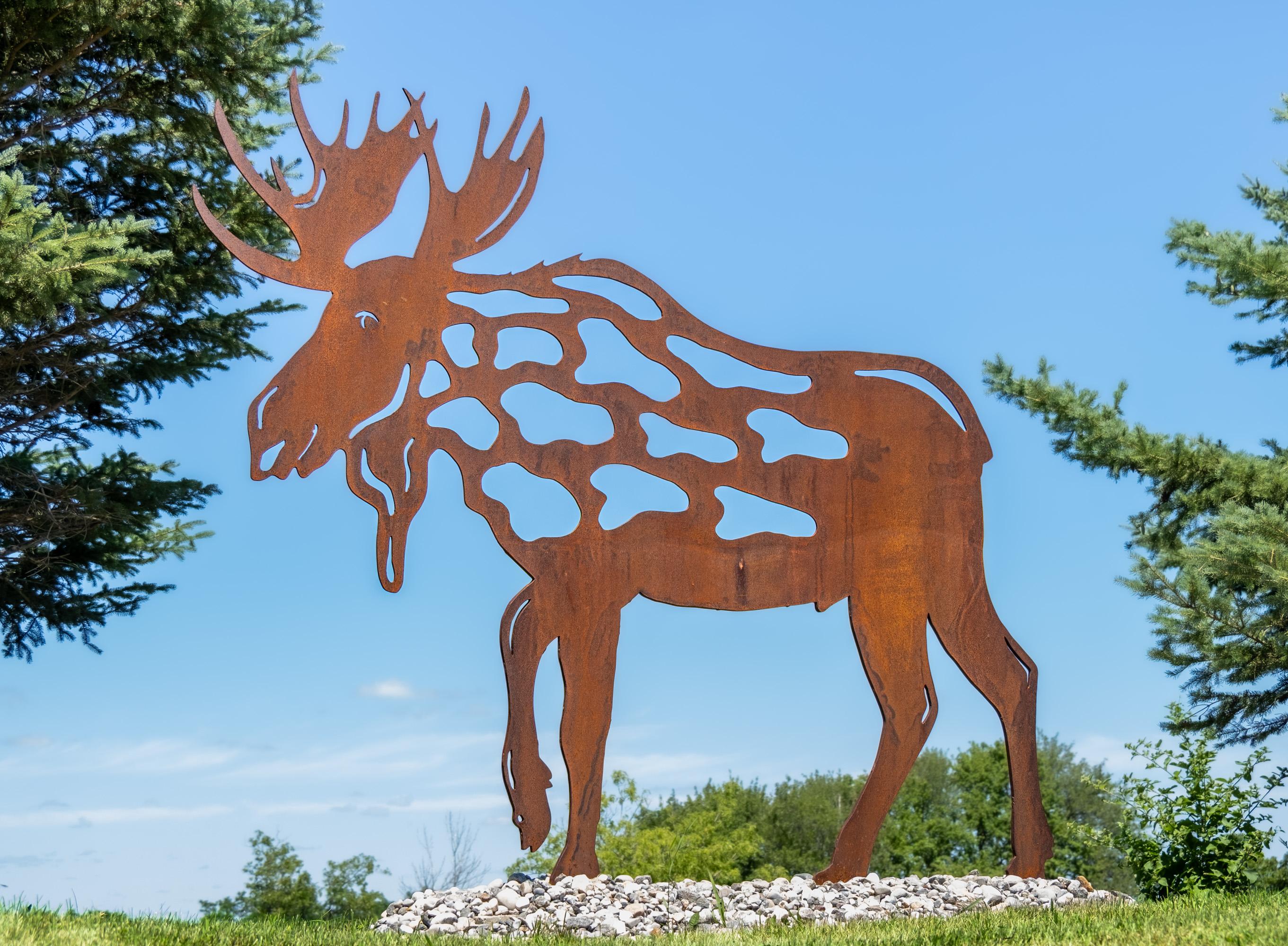 Echos - figurative, zeitgenössische Außenskulptur aus Cortenstahl – Sculpture von Stan Olthuis