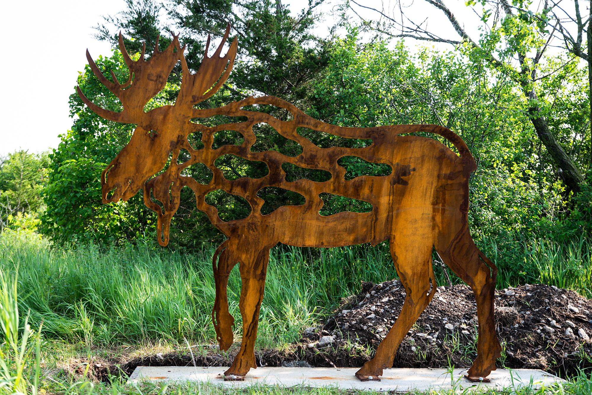 Echoes - scultura figurativa contemporanea in acciaio corten per esterni in vendita 1