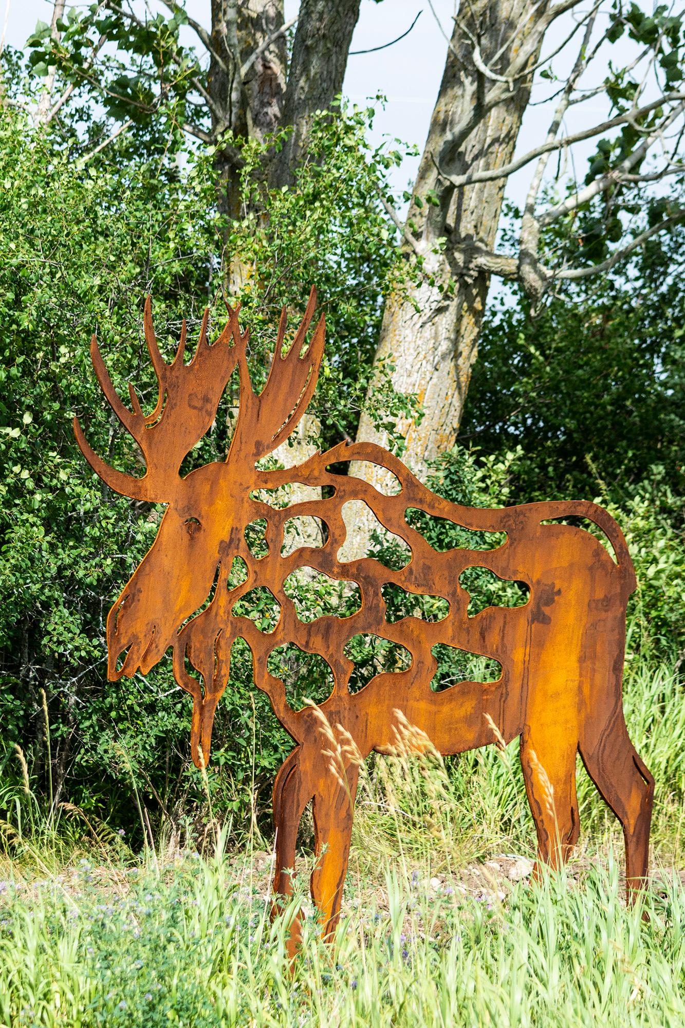 Echoes - scultura figurativa contemporanea in acciaio corten per esterni in vendita 4