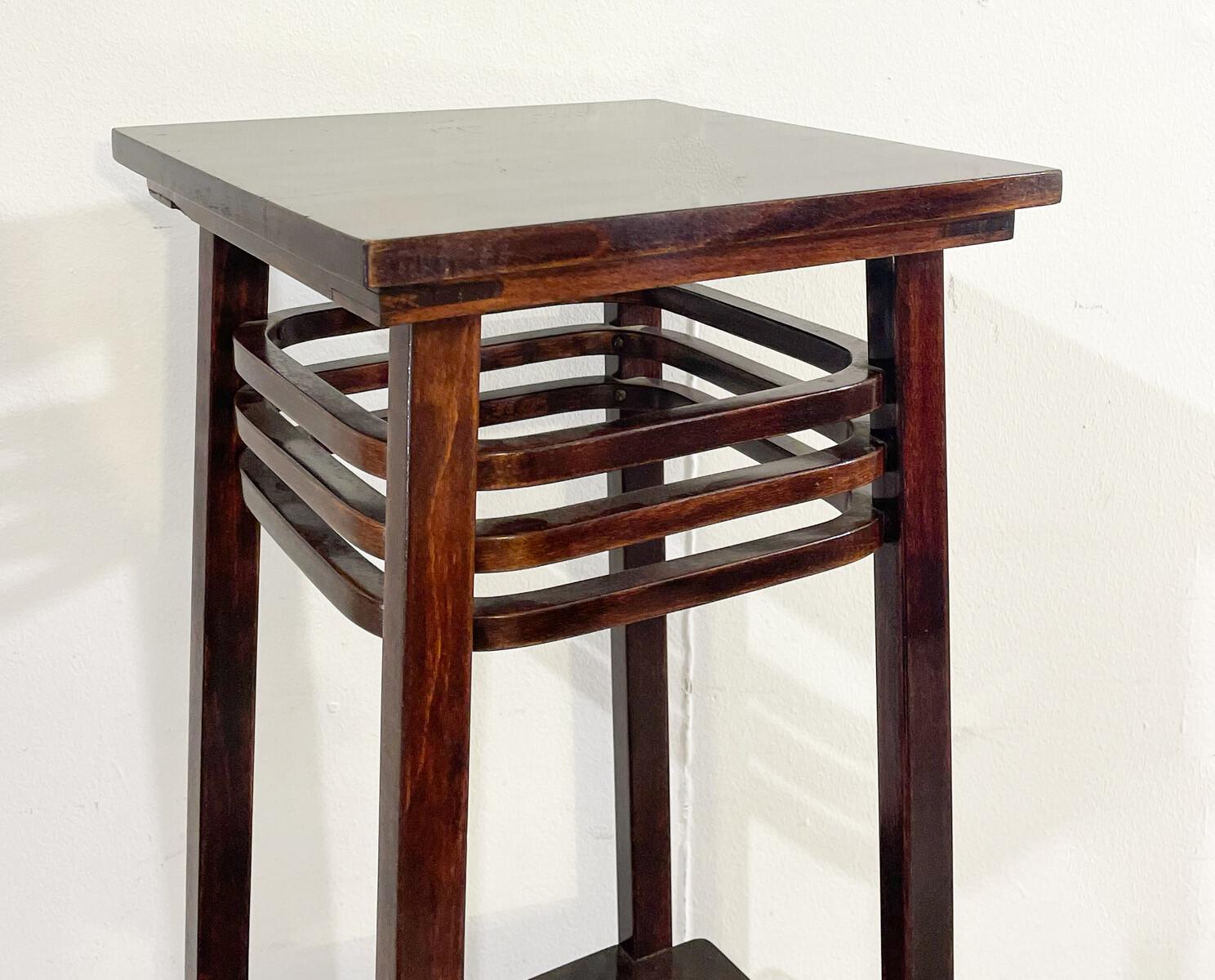 Début du 20ème siècle Stand de Marcel Kammerer, modèle 9640 de Thonet, Vienne, années 1900 en vente