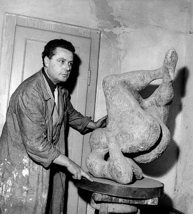 20th Century Stand di Scultura, an Atelier Piece of sculptor Luciano Minguzzi, Milan, c1930