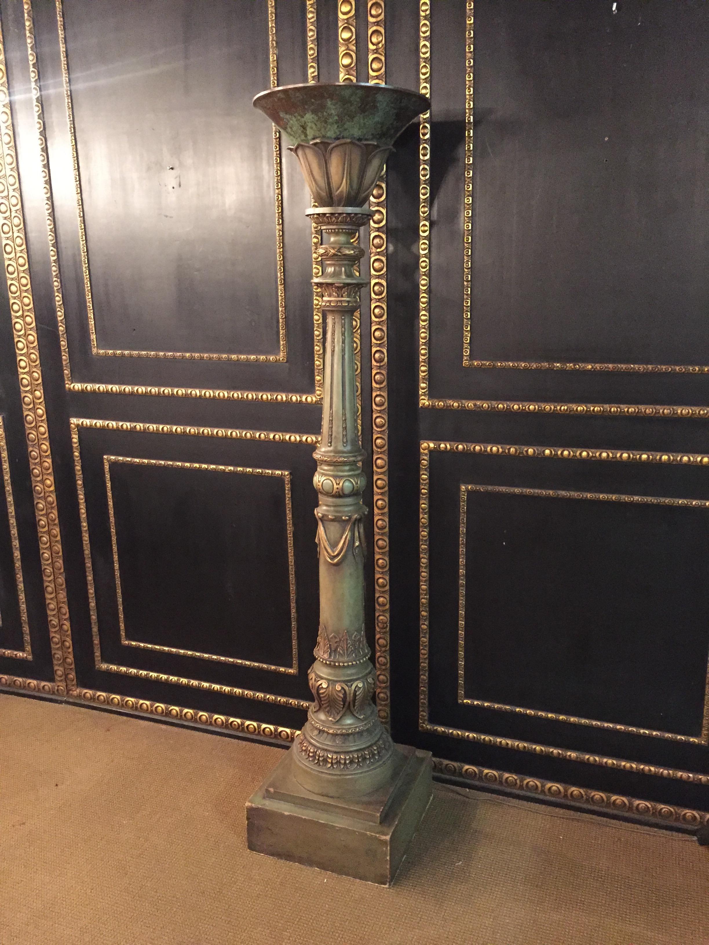 This lamp stand from the castle hotel in Berlin.
The entire facility was designed by designer Karl Lagerfeld.

The hotel has now been bought by the fashion designer Patrick Hellmann.