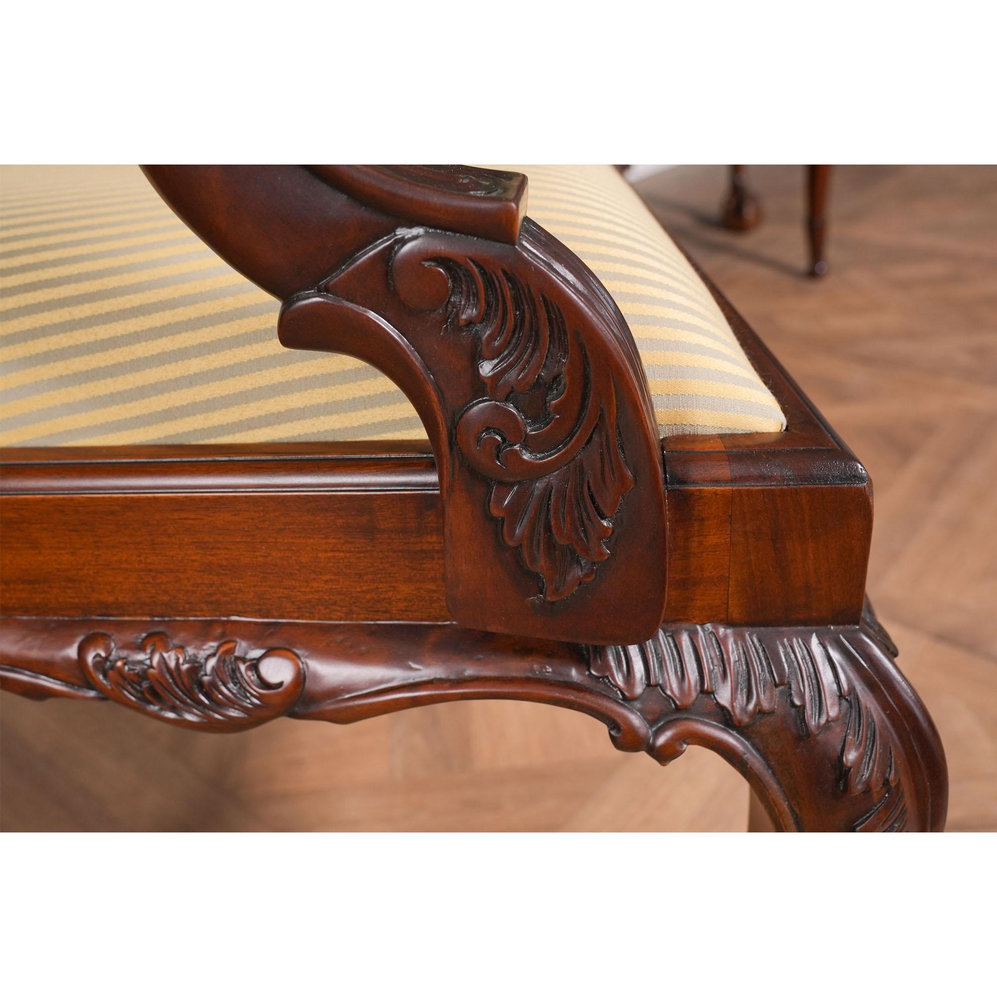 Sedie Standard Chippendale, set di dieci sedie in vendita 4