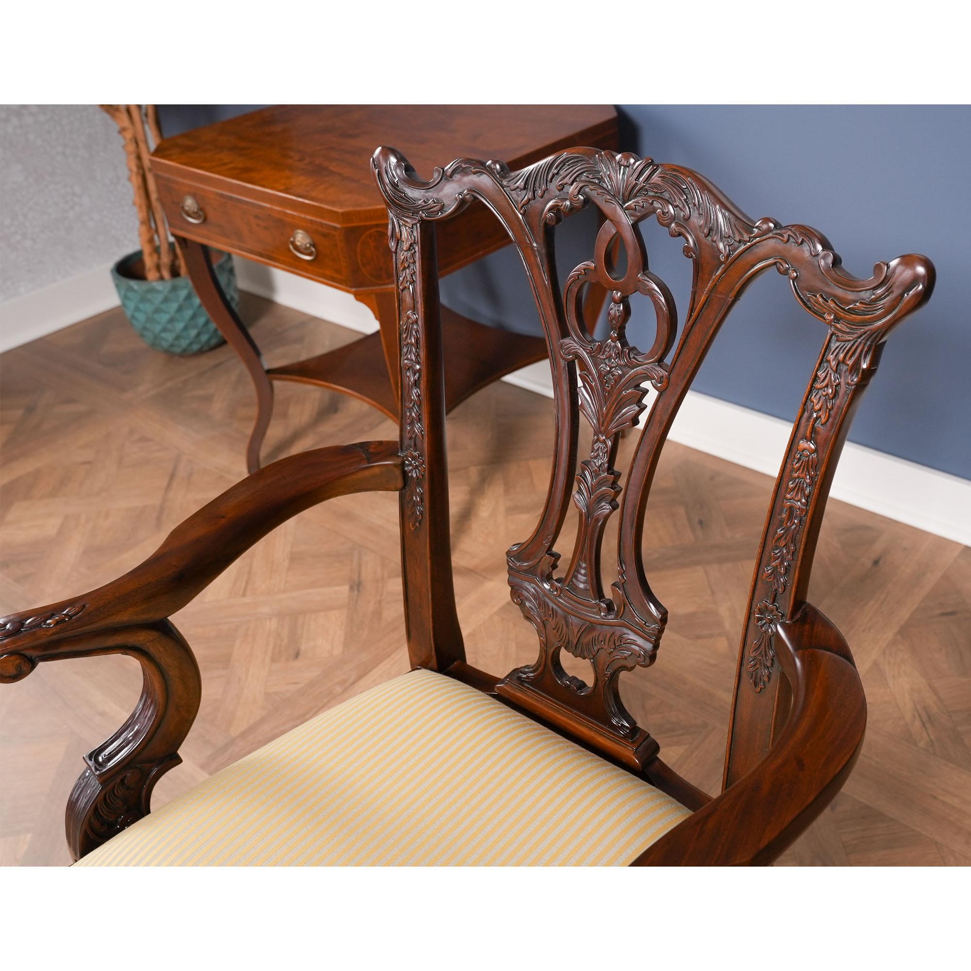 Sedie Standard Chippendale, set di dieci sedie in vendita 8