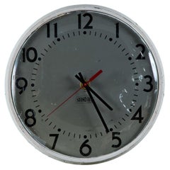 Horloge scolaire électrique standard - 4, vers les années 1970