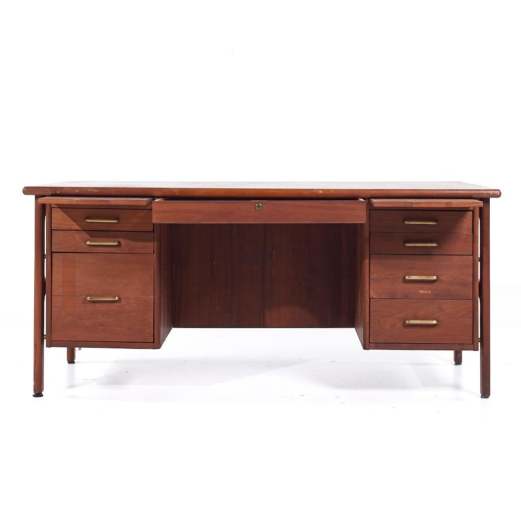 Standard Furniture Mid Century Walnut and Brass Executive Desk For Sale 6