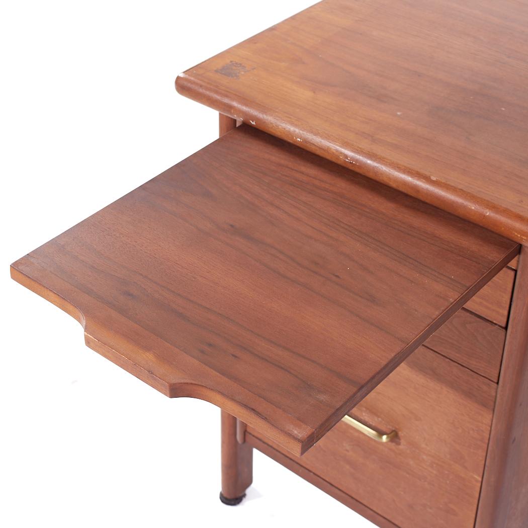 Standard Furniture Mid Century Walnut and Brass Executive Desk For Sale 7