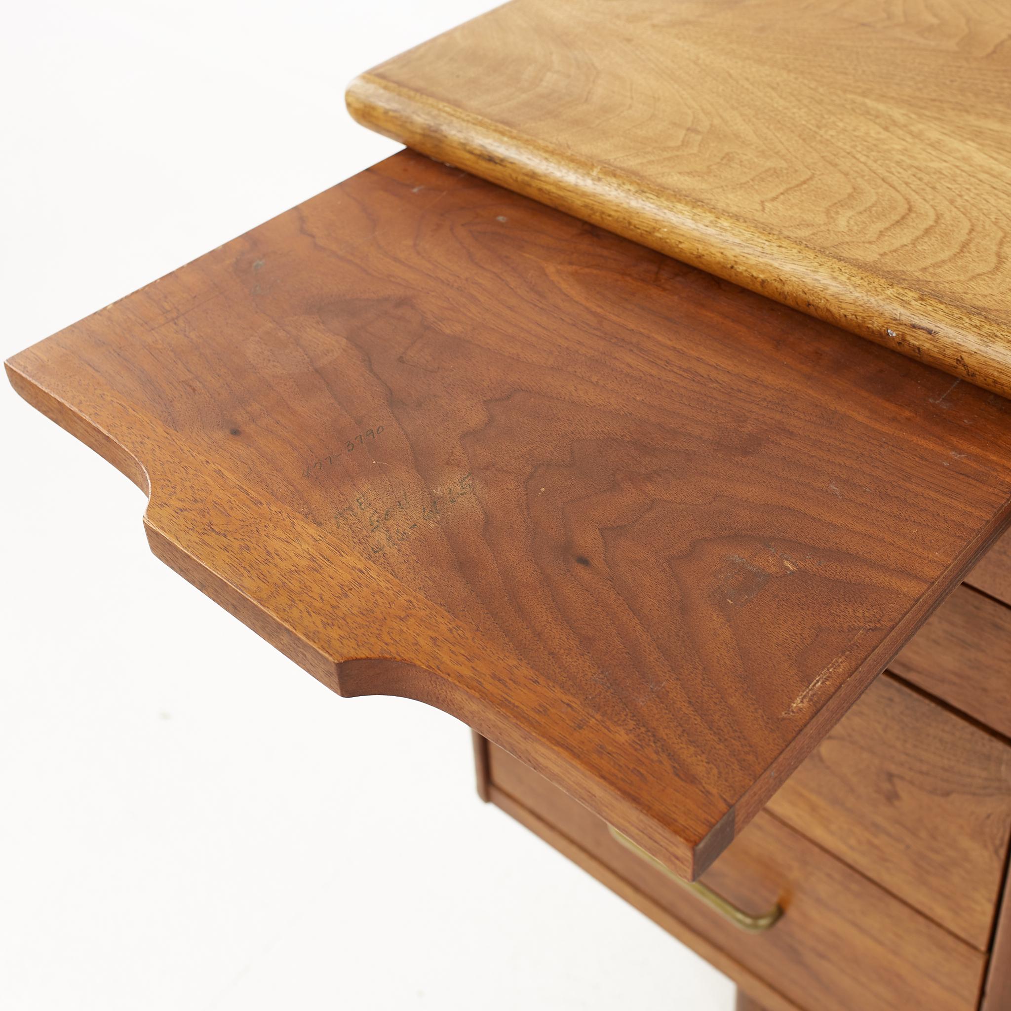 Standard Furniture Mid Century Walnut Boomerang Desk 7