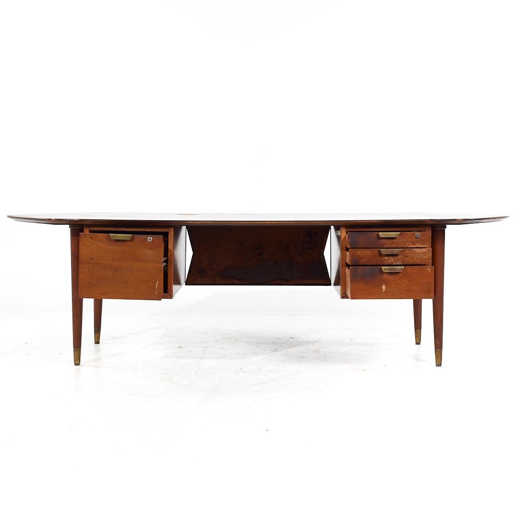 Standard Furniture Mid Century Walnut Boomerang Executive Desk For Sale 1