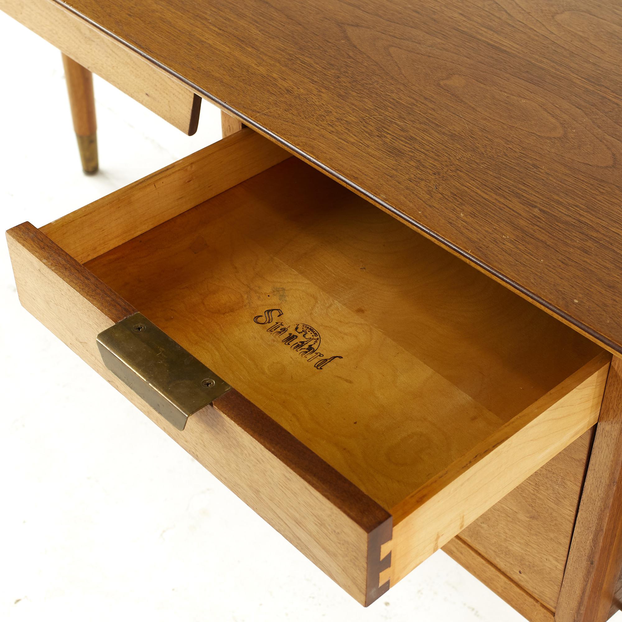 Standard Furniture Mid Century Walnut Single Pedestal Desk 5