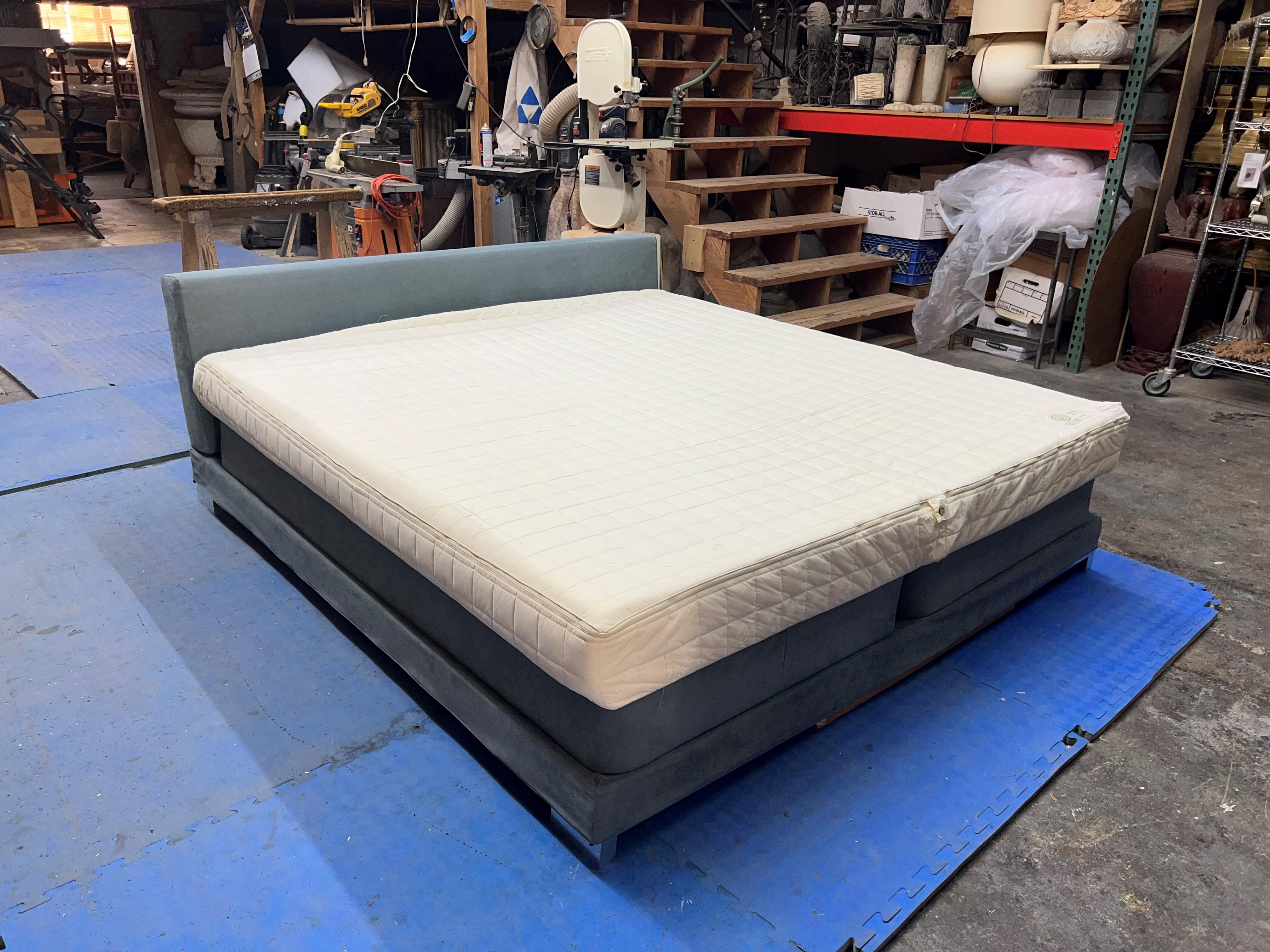 Lit Ligne Roset standard avec passe-partout COCO-MAT de Christian Werner en vente 2
