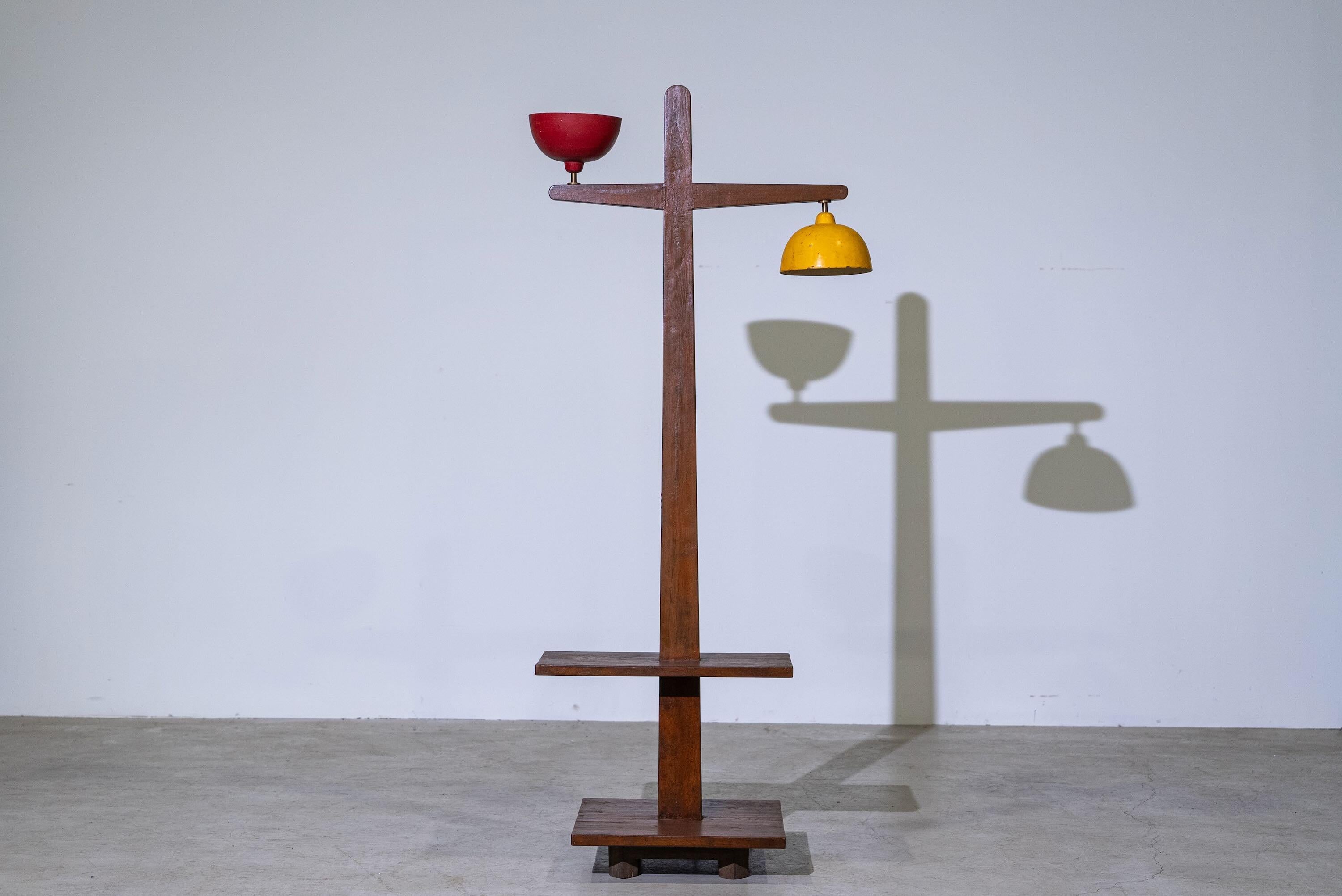 An authentic mid-century piece from Pierre Jeanneret’s legendary Chandigarh commission. Base crafted in teak wood, lamp shade made of aluminum.