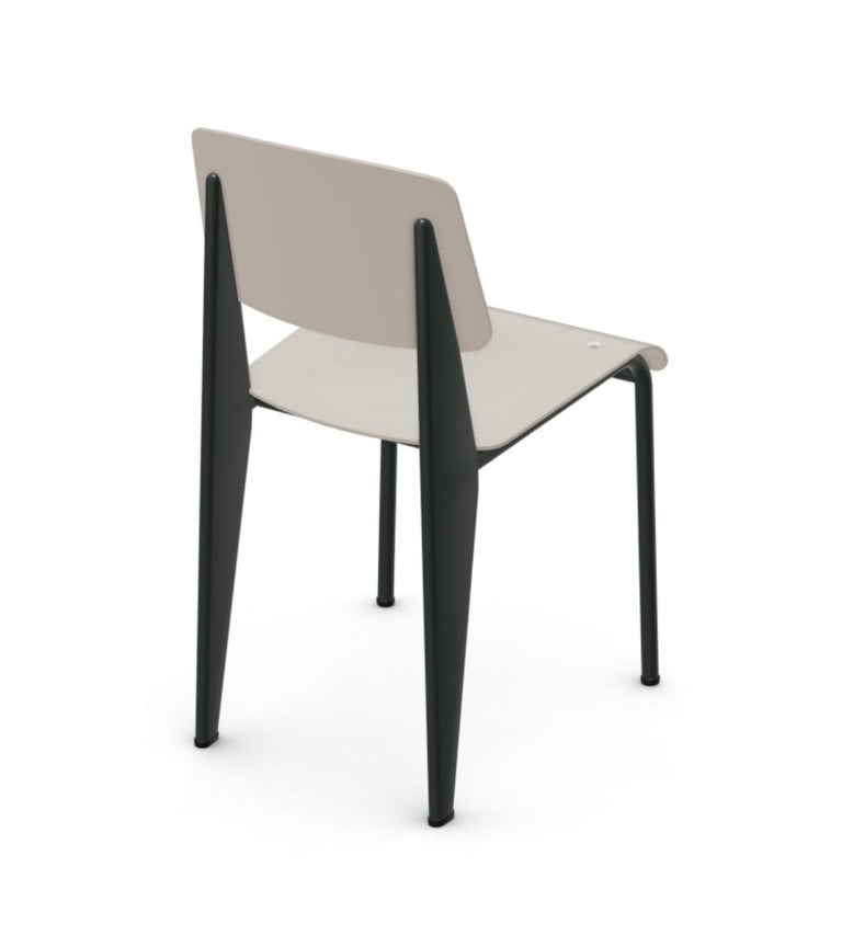 Mid-Century Modern Standard SP Chair in Basalt and Warm Gray by Jean Prouvé for Vitra For Sale