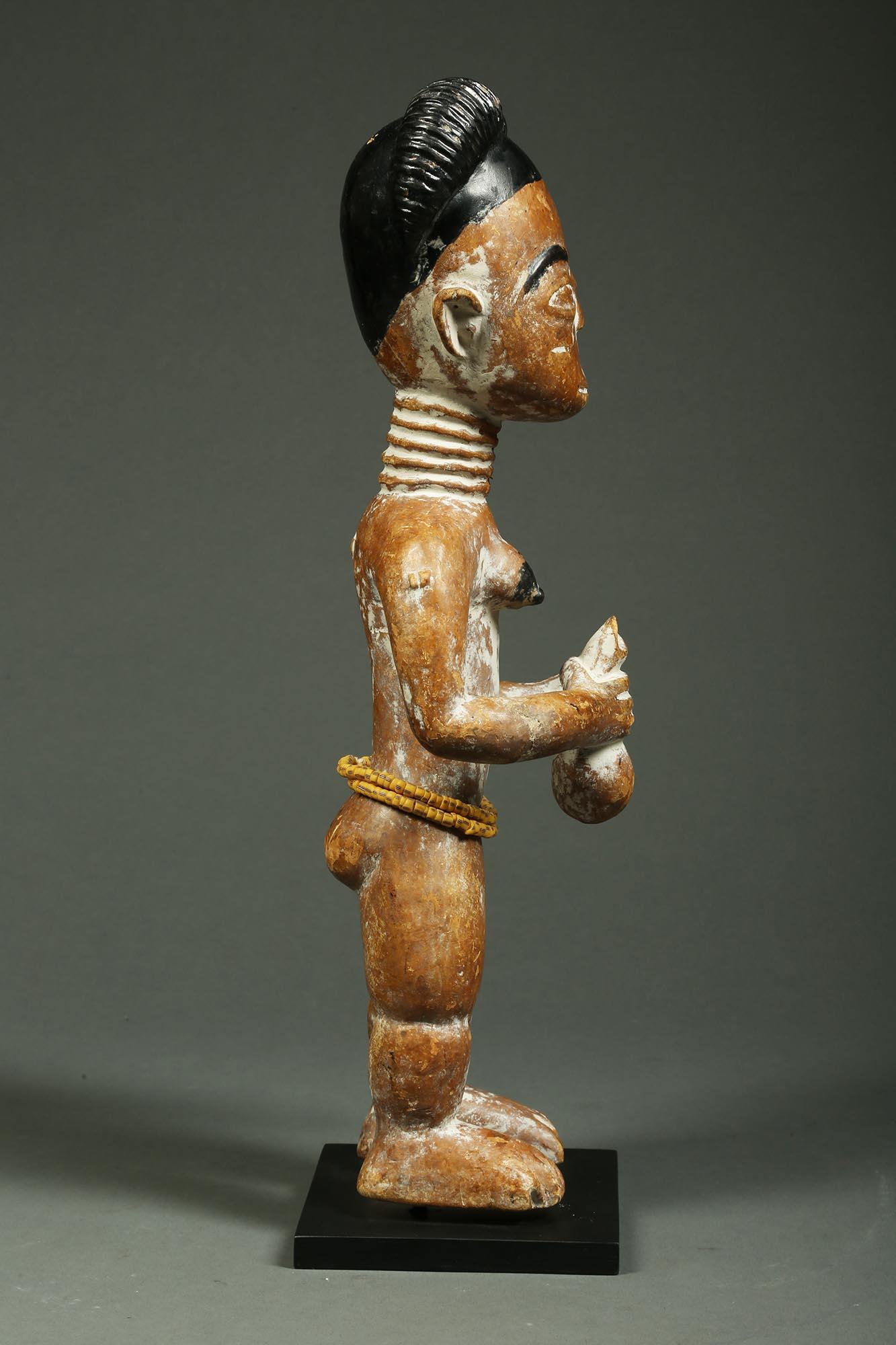Standing Akan Ghana Tribal Female Shrine Figure, Early 20th Century, Africa In Good Condition For Sale In Santa Fe, NM