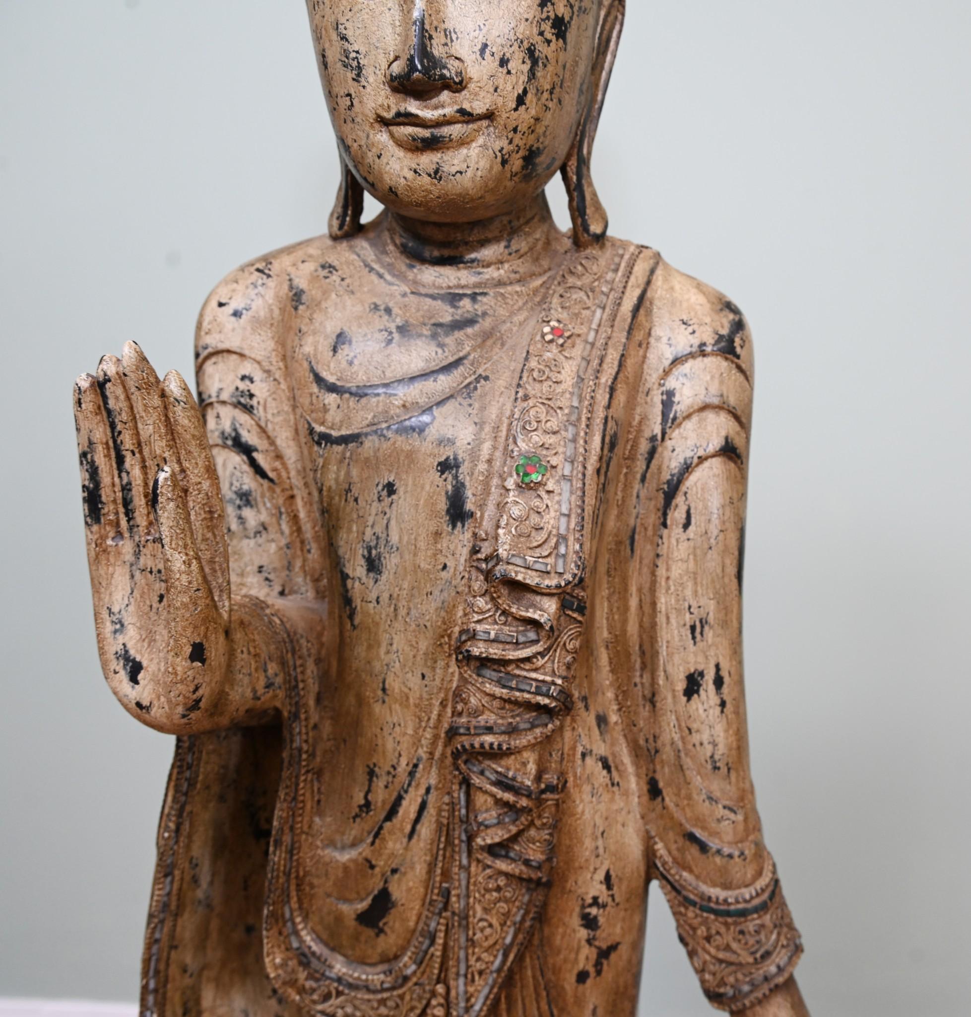 Estatua de Buda birmano de pie tallada Budismo Arte budista en venta 7