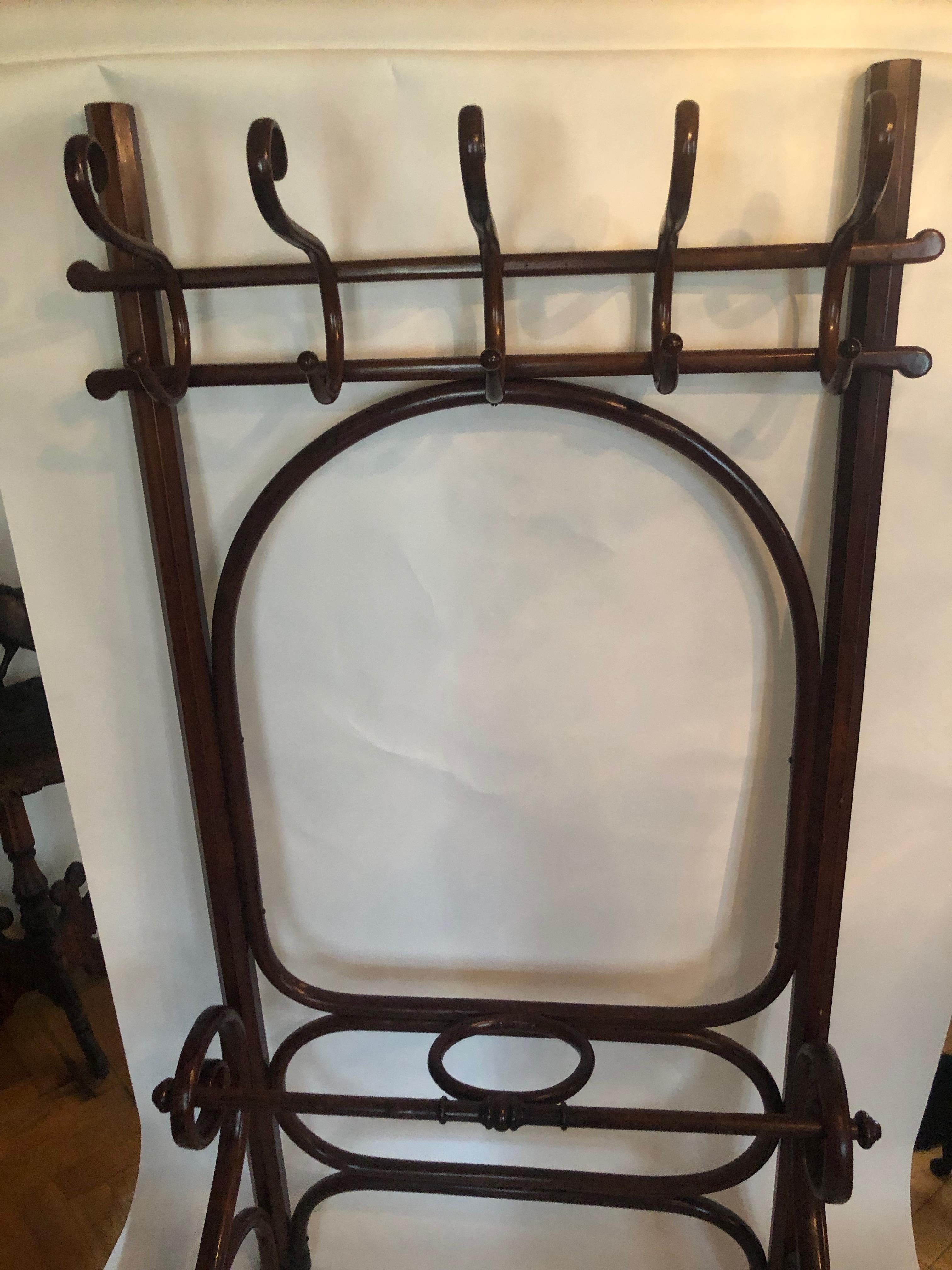 Beech Standing Coat Rack from Thonet, Vienna, 1900 For Sale