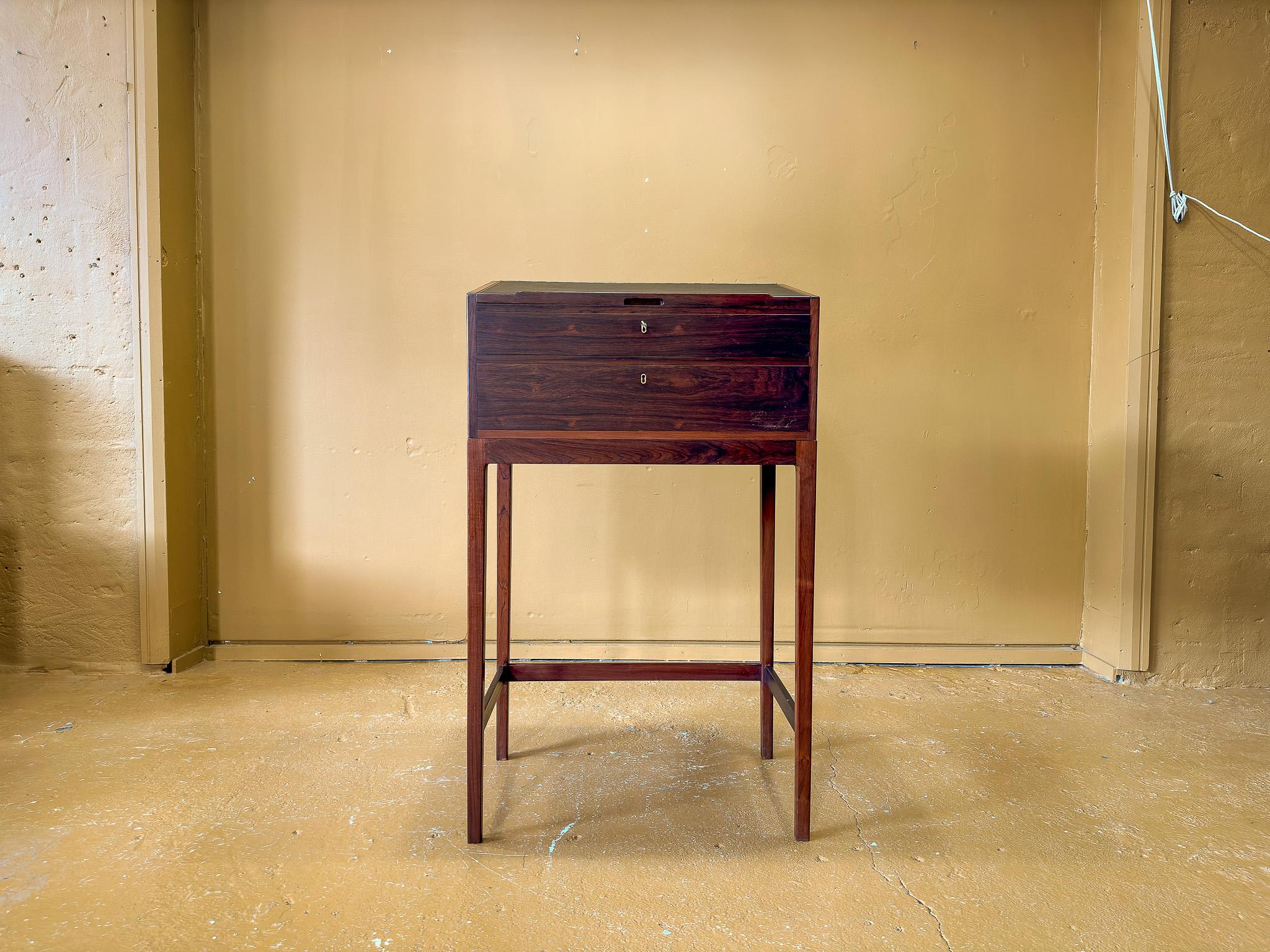 Mid-Century Modern Standing Desk For Sale