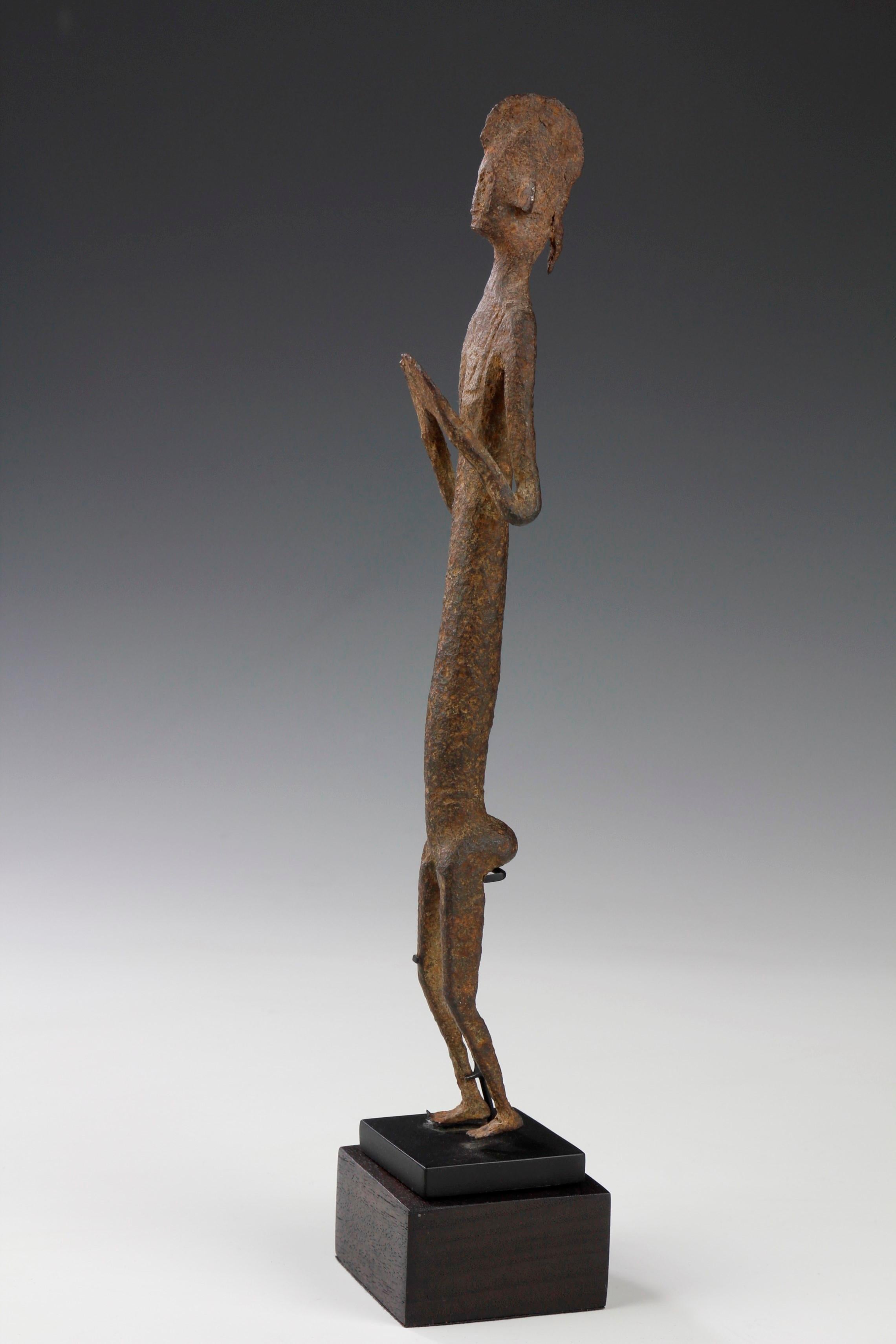 XX secolo Figura di ferro in piedi. Bambara, Mali in vendita