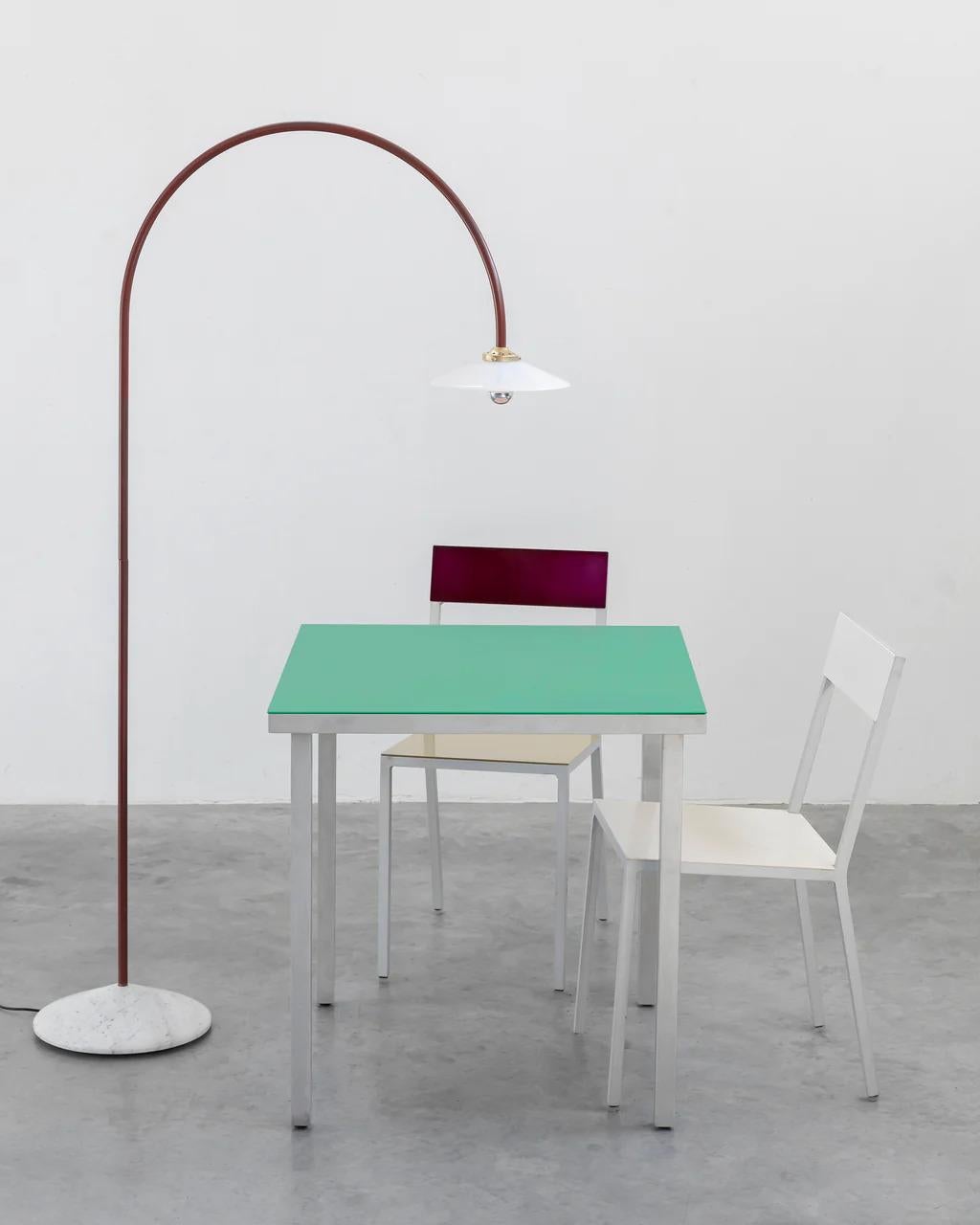 Stehlampe Marmor N°2 von Muller Van Severen x Valery Objects, Menie Rot (Organische Moderne) im Angebot