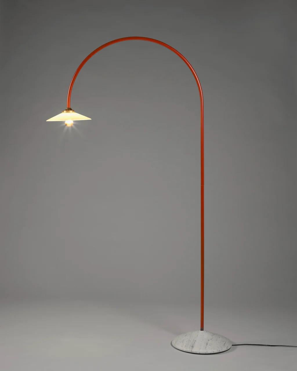 Lámpara de pie Mármol N°2 de Muller Van Severen x Valerie Objects, Rojo en Nuevo estado para la venta en Paris, IDF