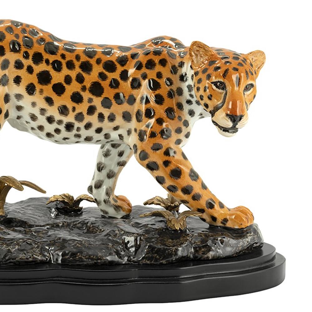Italian Standing Leopard Sculpture in Hand Painted Porcelain For Sale